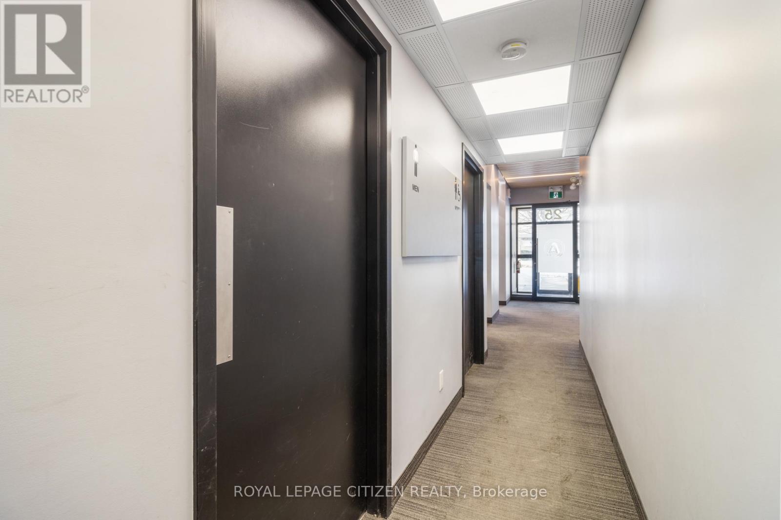 25 Meteor Drive, Toronto (West Humber-Clairville), Ontario  M9W 1A3 - Photo 23 - W12761770