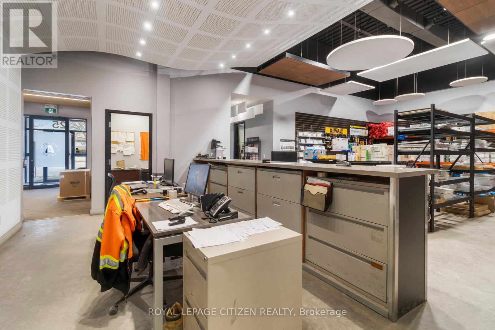 25 Meteor Drive, Toronto (West Humber-Clairville), Ontario  M9W 1A3 - Photo 31 - W12761770