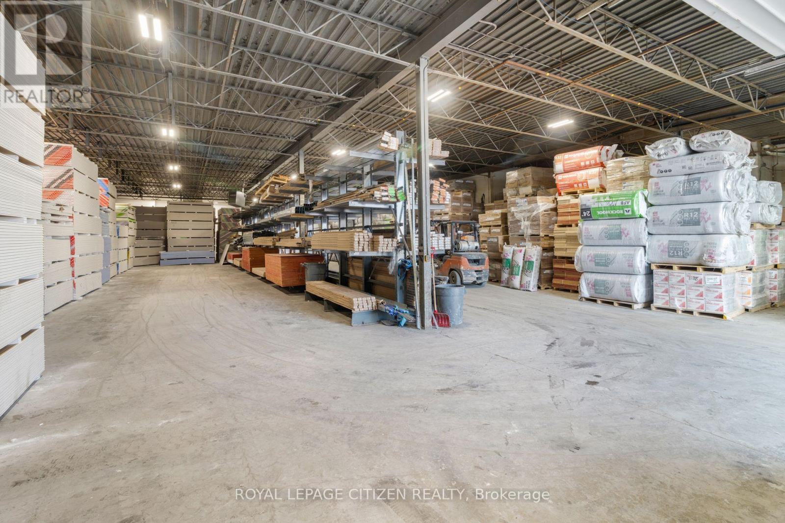 25 Meteor Drive, Toronto (West Humber-Clairville), Ontario  M9W 1A3 - Photo 42 - W12761770