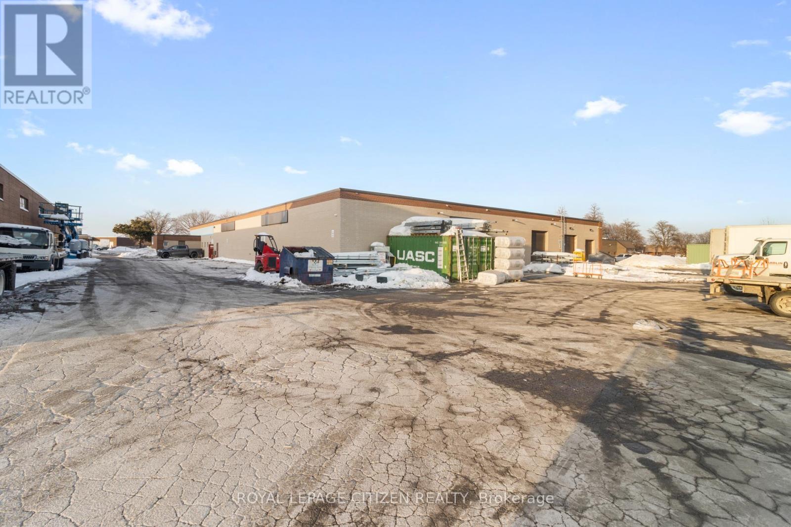 25 Meteor Drive, Toronto (West Humber-Clairville), Ontario  M9W 1A3 - Photo 46 - W12761770