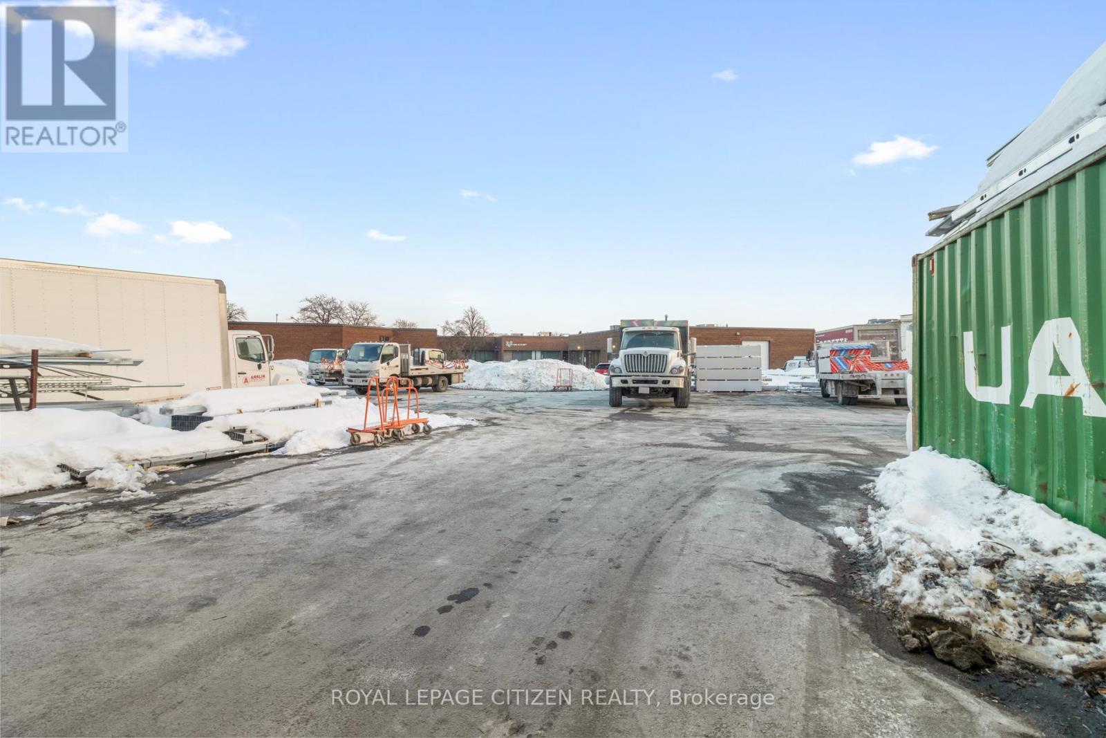 25 Meteor Drive, Toronto (West Humber-Clairville), Ontario  M9W 1A3 - Photo 49 - W12761770