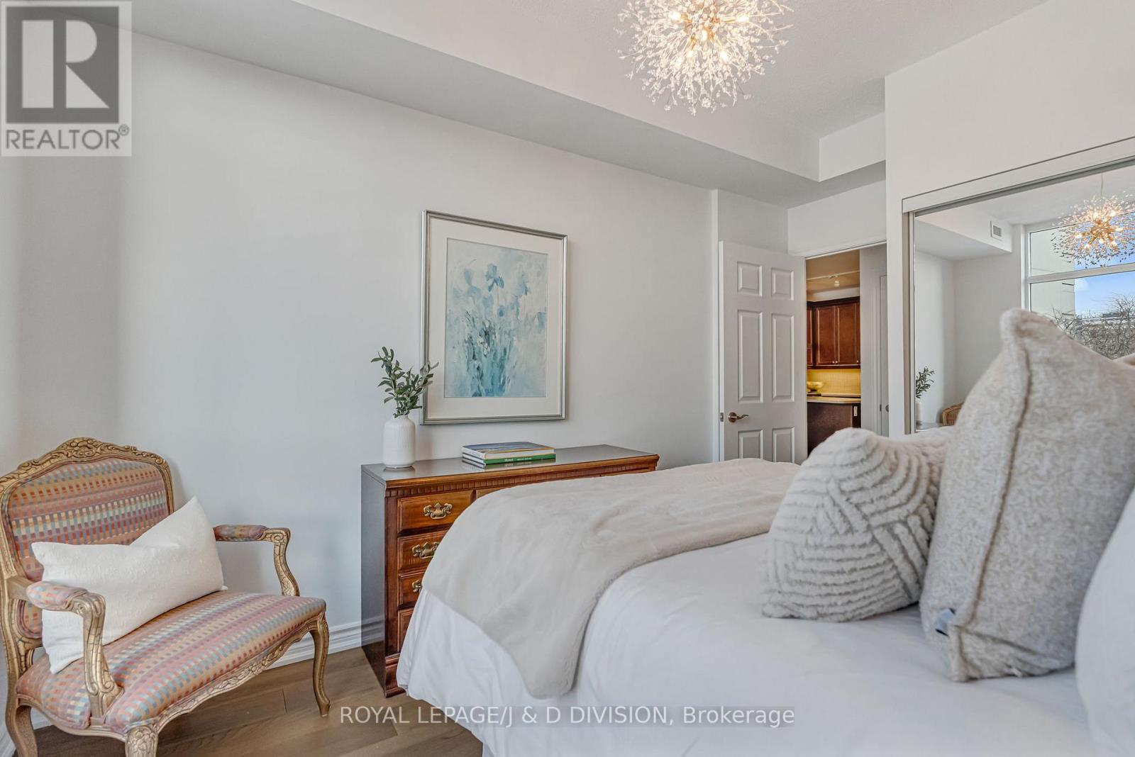 413 - 1135 Royal York Road, Toronto, Ontario  M9A 0C3 - Photo 20 - W12761774