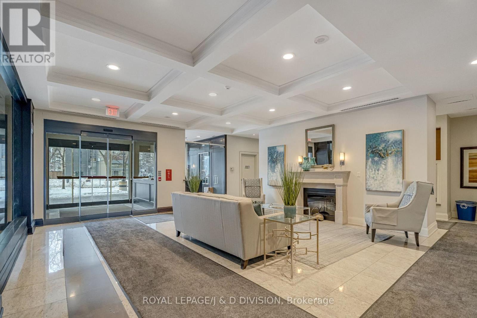 413 - 1135 Royal York Road, Toronto, Ontario  M9A 0C3 - Photo 22 - W12761774