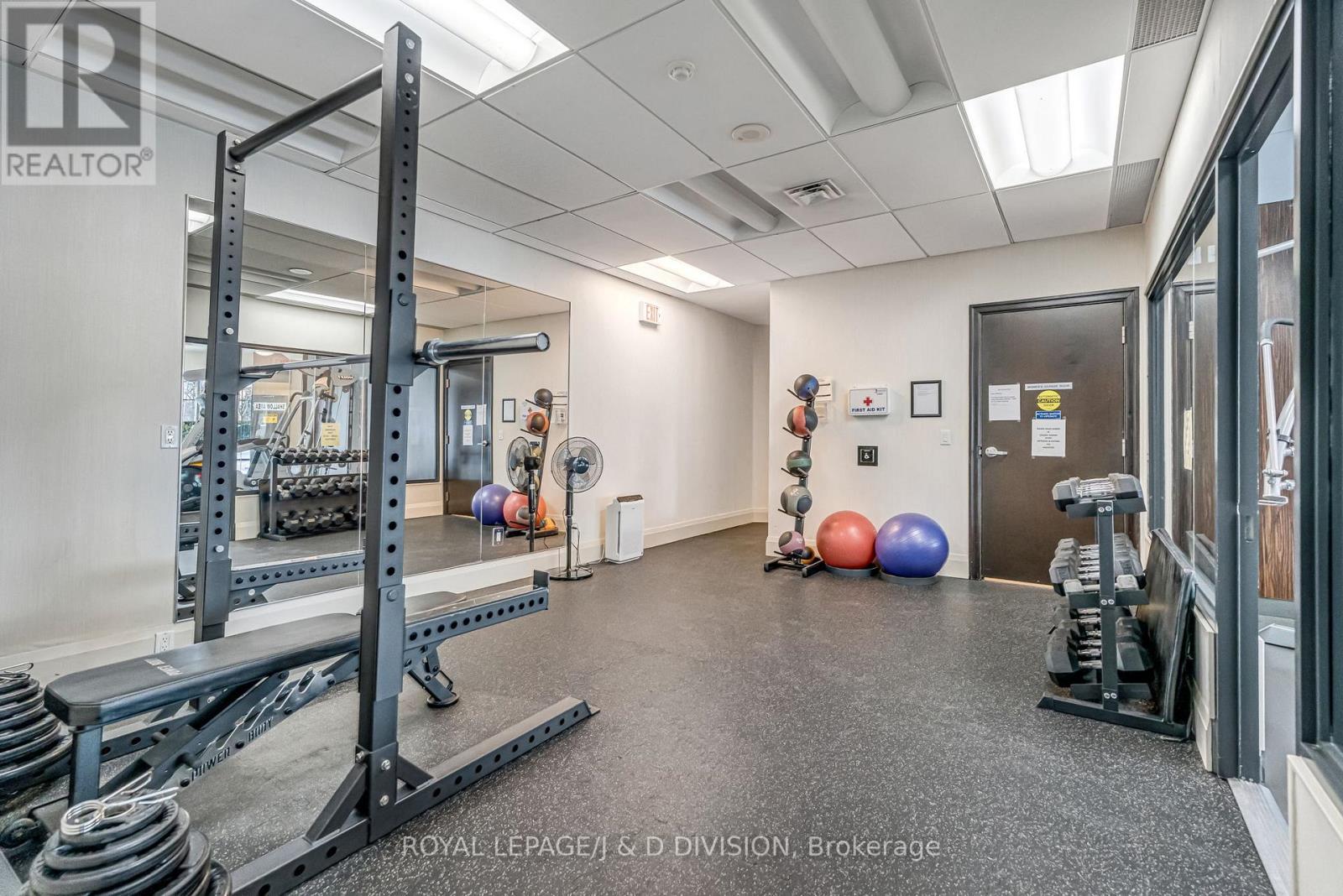 413 - 1135 Royal York Road, Toronto, Ontario  M9A 0C3 - Photo 28 - W12761774