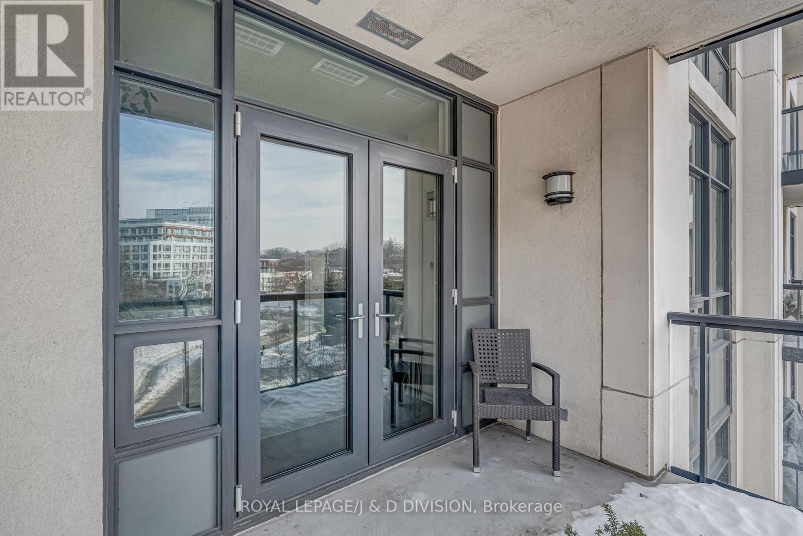 413 - 1135 Royal York Road, Toronto, Ontario  M9A 0C3 - Photo 5 - W12761774