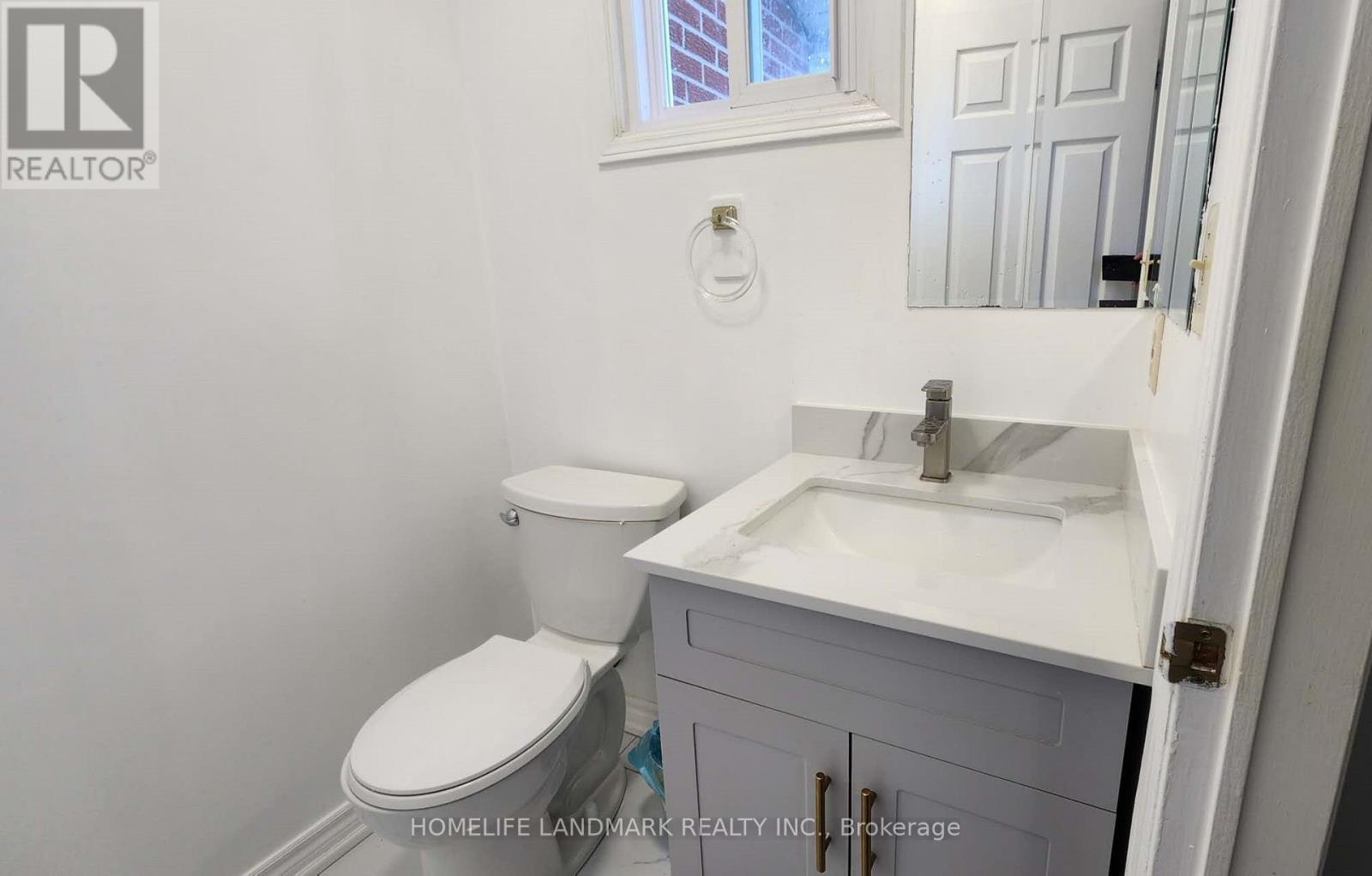 Upper - 200 Forsyth Road, Newmarket, Ontario  L3Y 7Y1 - Photo 16 - N12751602