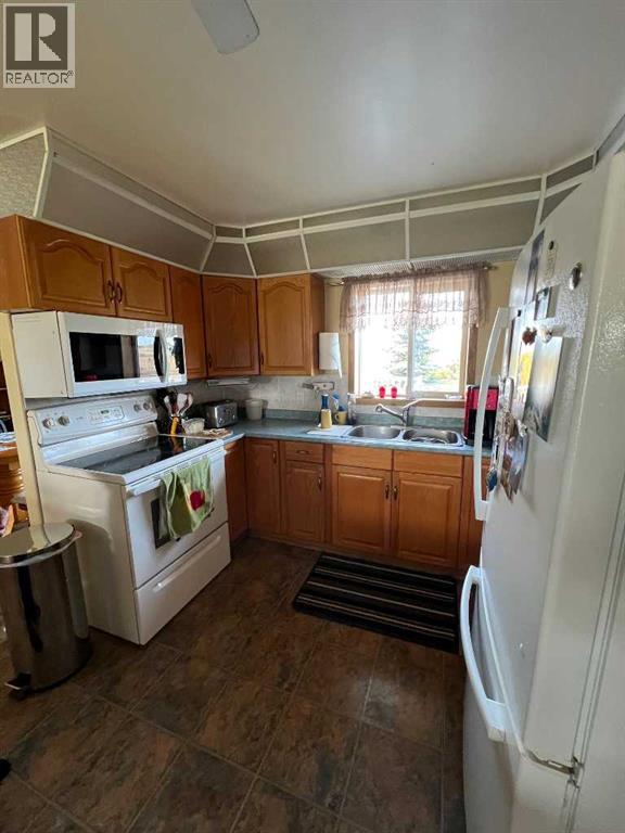 #2  712016 Range Road 72a, Dimsdale, Alberta  T8W 5H5 - Photo 2 - A2262107