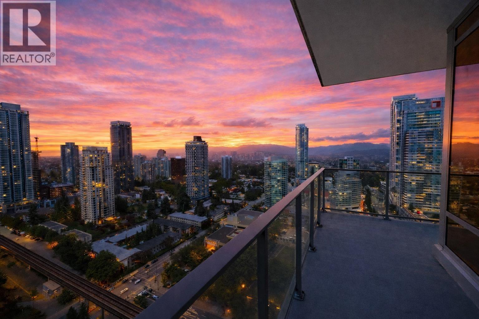 2508 6383 MCKAY AVENUE, Burnaby, British Columbia