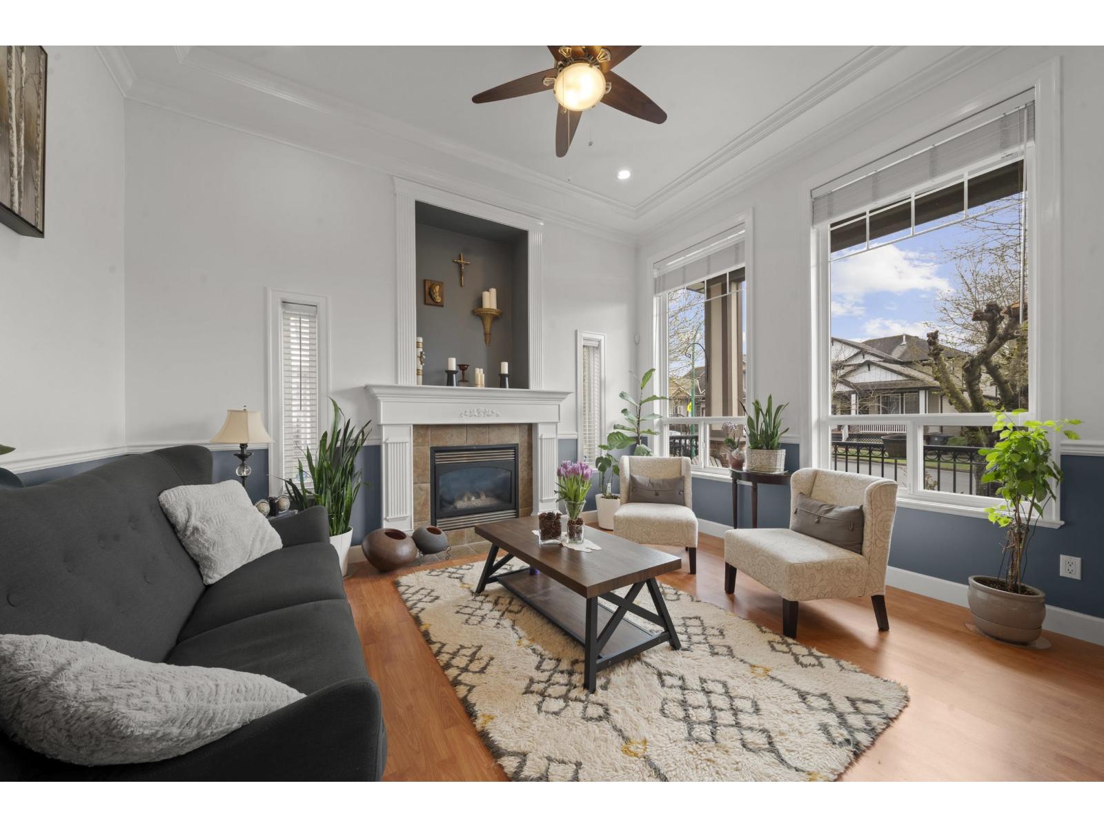 18973 70b Avenue, Surrey, British Columbia  V4N 5N9 - Photo 3 - R3086696