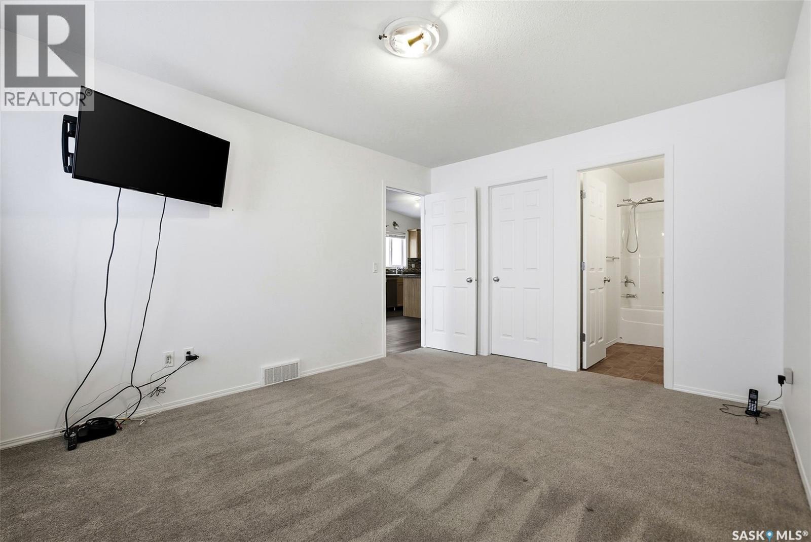 22 2751 Windsor Park Road, Regina, Saskatchewan  S4V 1H1 - Photo 14 - SK028010