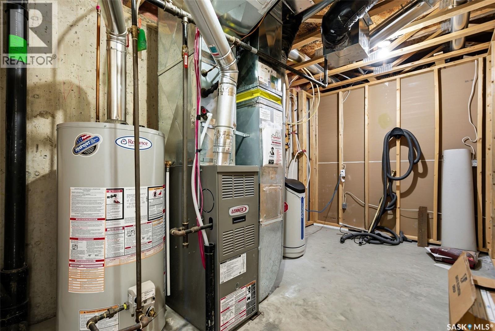 22 2751 Windsor Park Road, Regina, Saskatchewan  S4V 1H1 - Photo 29 - SK028010