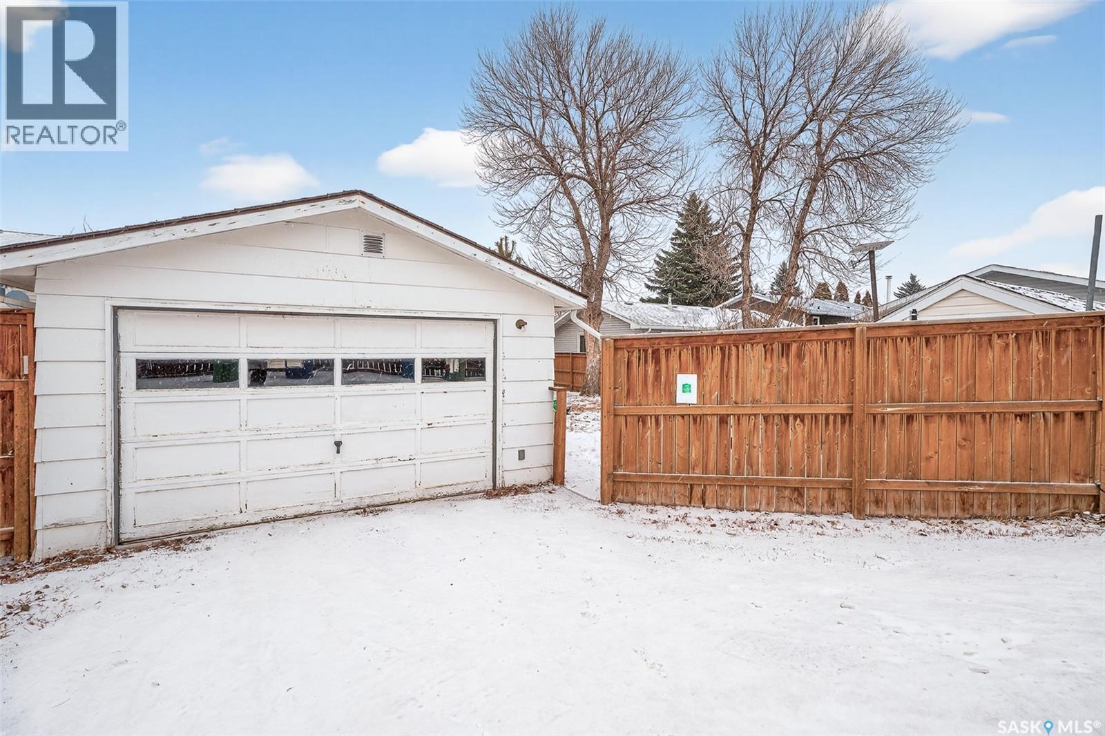 1641 Smith Street, Moose Jaw, Saskatchewan  S6K 1A7 - Photo 32 - SK028004