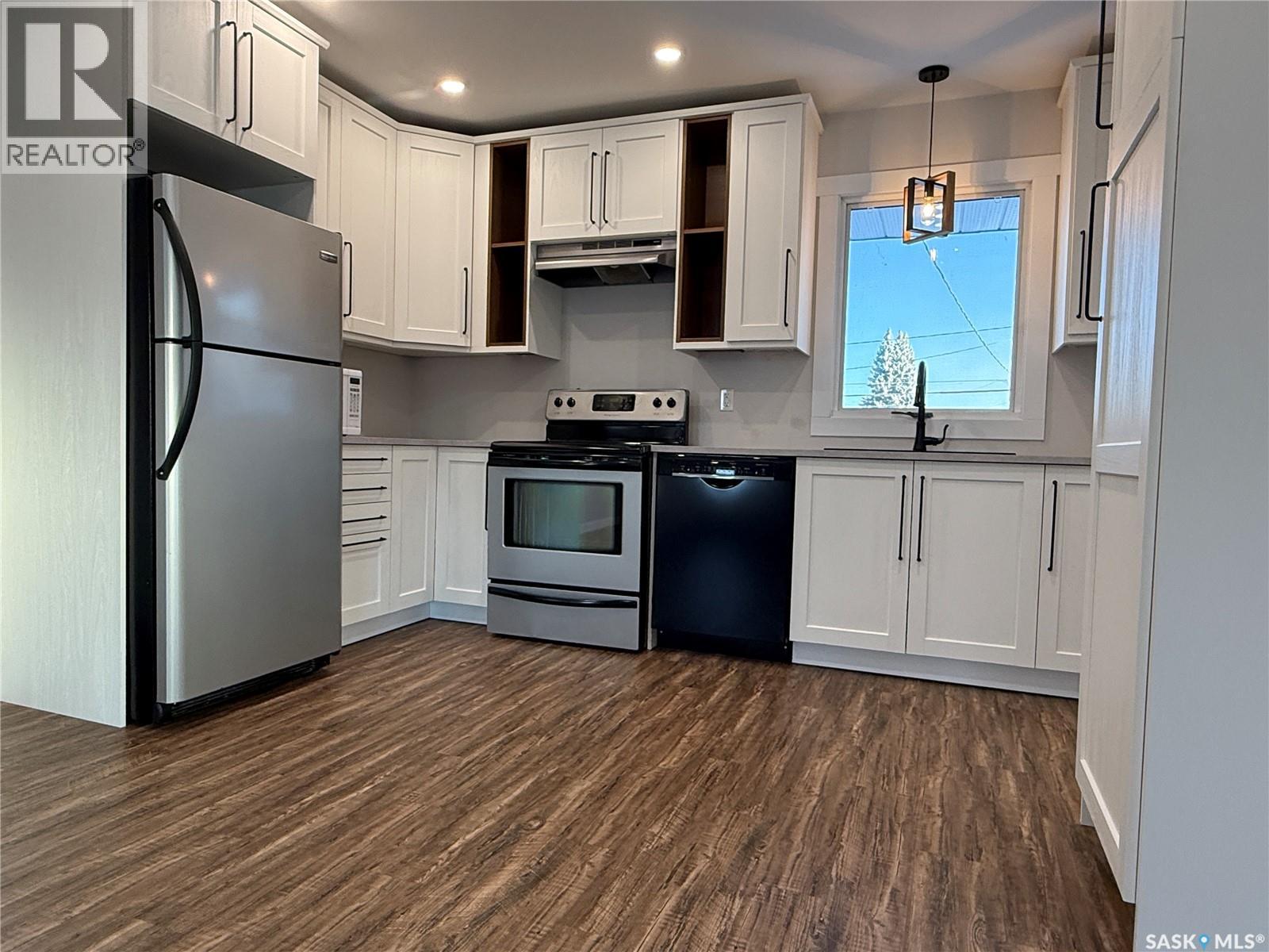 334 9th Avenue W, Melville, Saskatchewan  S0A 2P0 - Photo 10 - SK027998