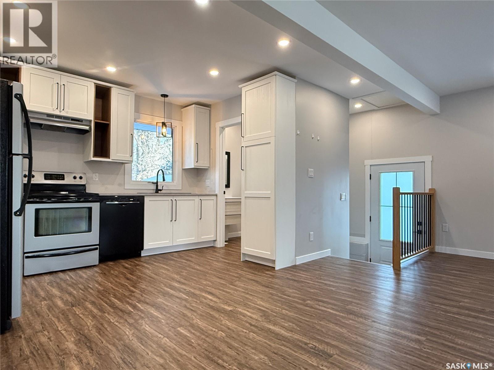 334 9th Avenue W, Melville, Saskatchewan  S0A 2P0 - Photo 12 - SK027998