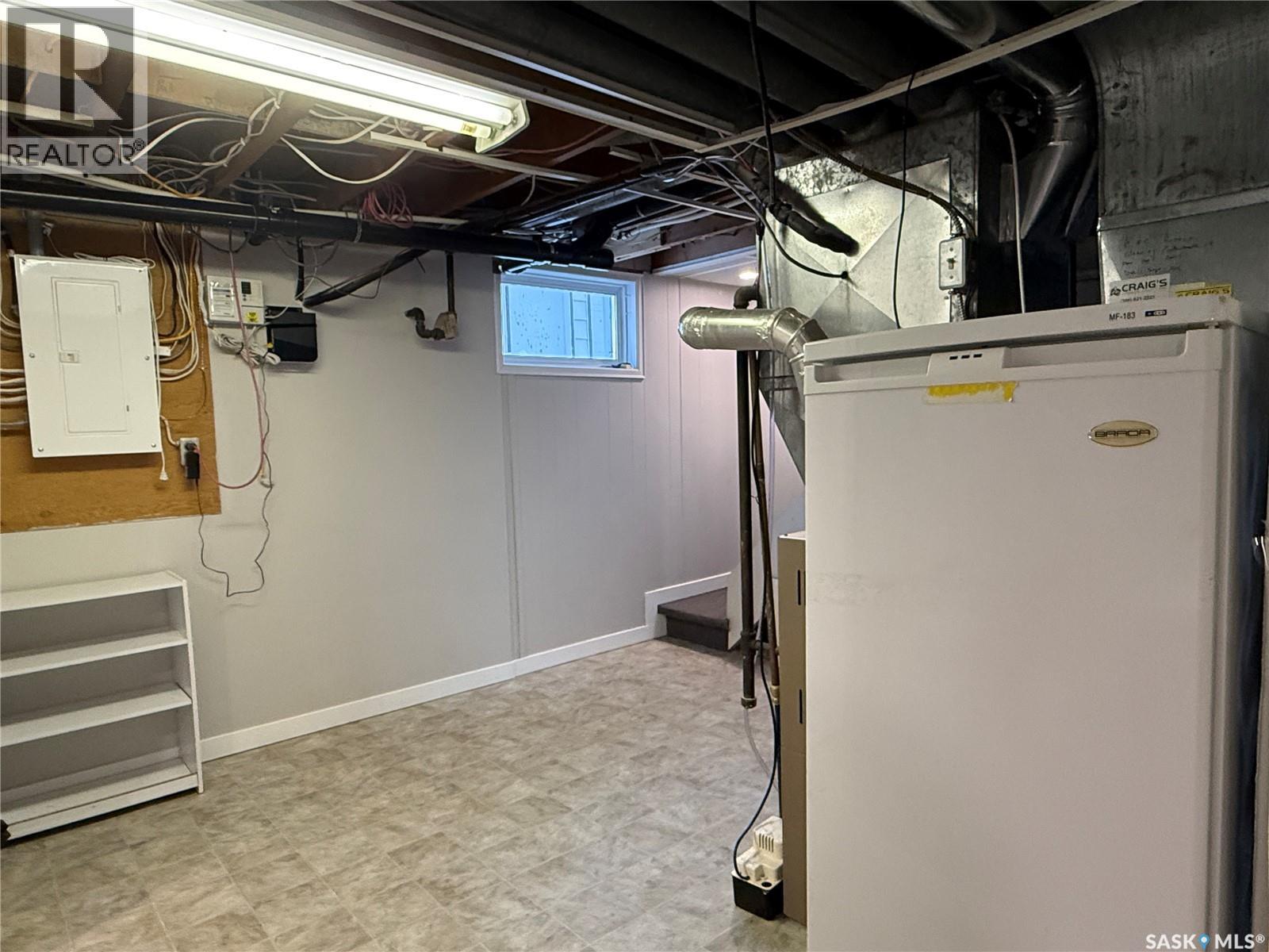 334 9th Avenue W, Melville, Saskatchewan  S0A 2P0 - Photo 31 - SK027998