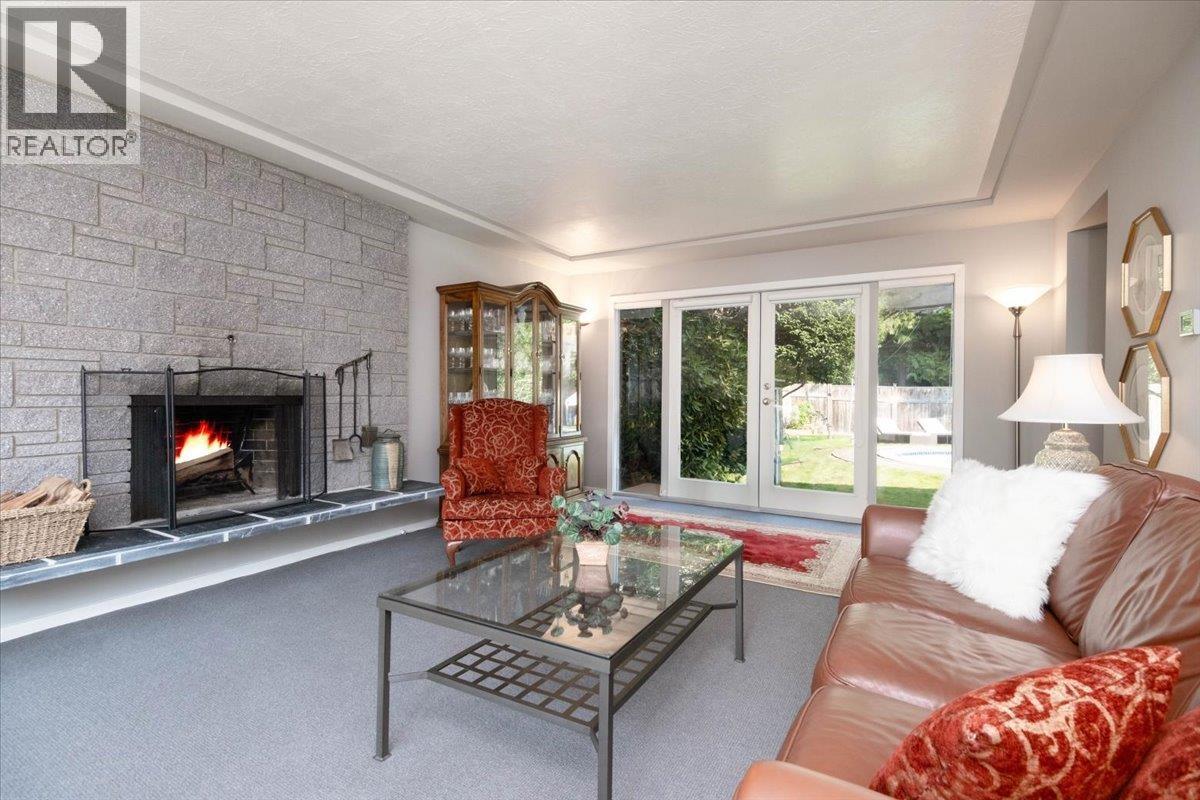 2864 Bushnell Place, North Vancouver, British Columbia  V7J 2Y8 - Photo 8 - R3072279