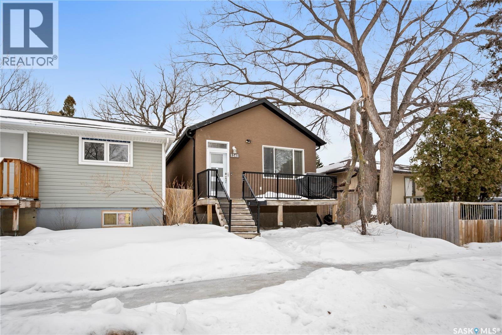 1241 Pasqua Street, Regina, Saskatchewan  S4T 4L3 - Photo 3 - SK027909