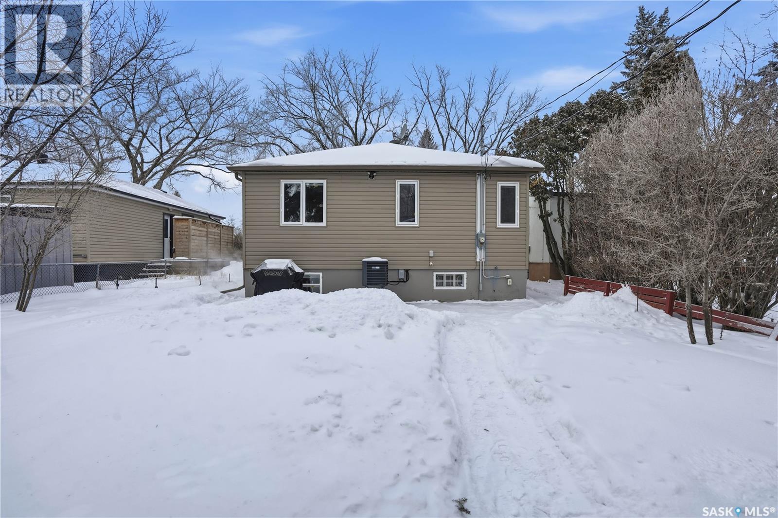 3265 Robinson Street, Regina, Saskatchewan  S4S 1V8 - Photo 42 - SK027901