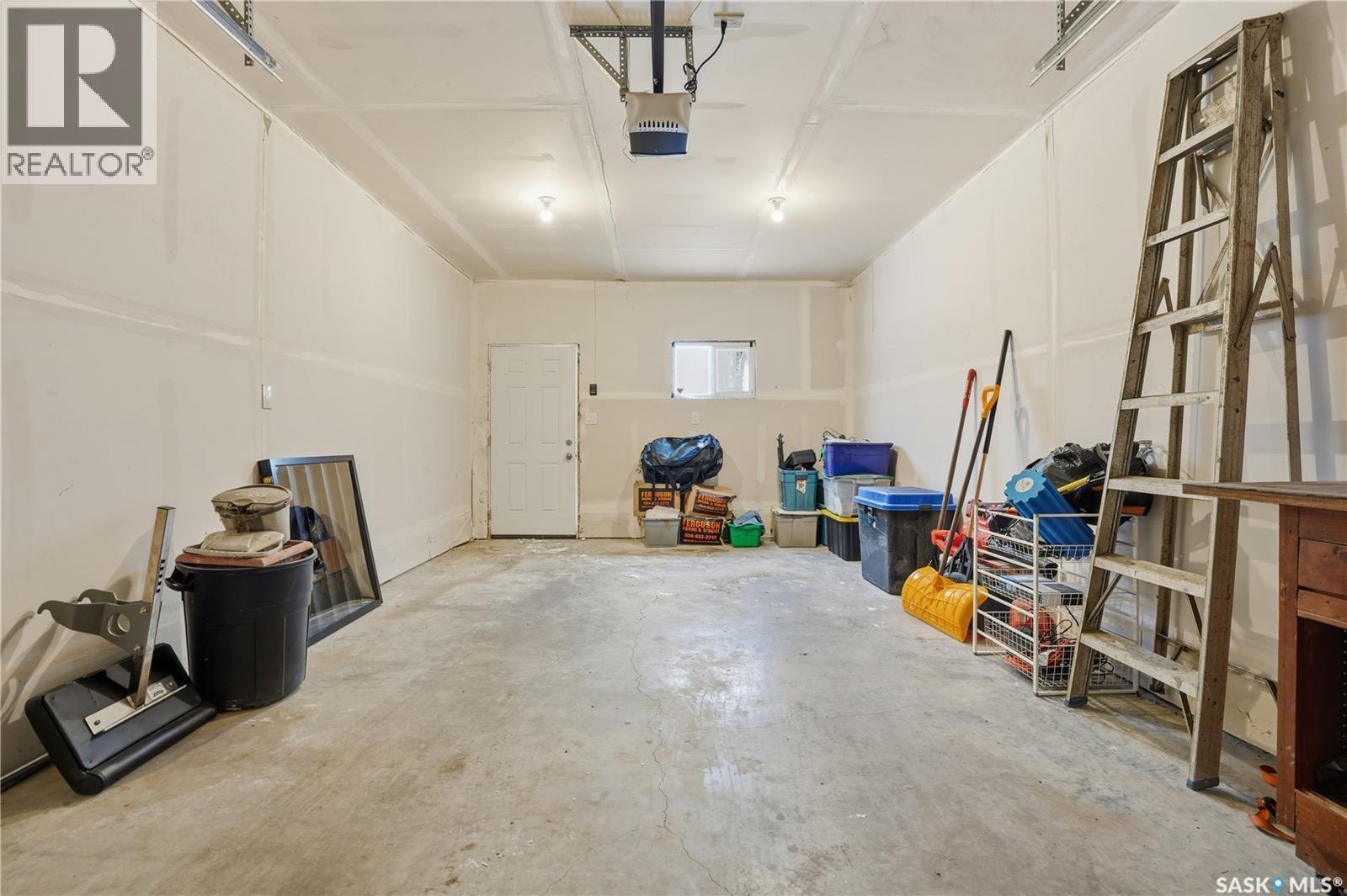 3265 Robinson Street, Regina, Saskatchewan  S4S 1V8 - Photo 45 - SK027901