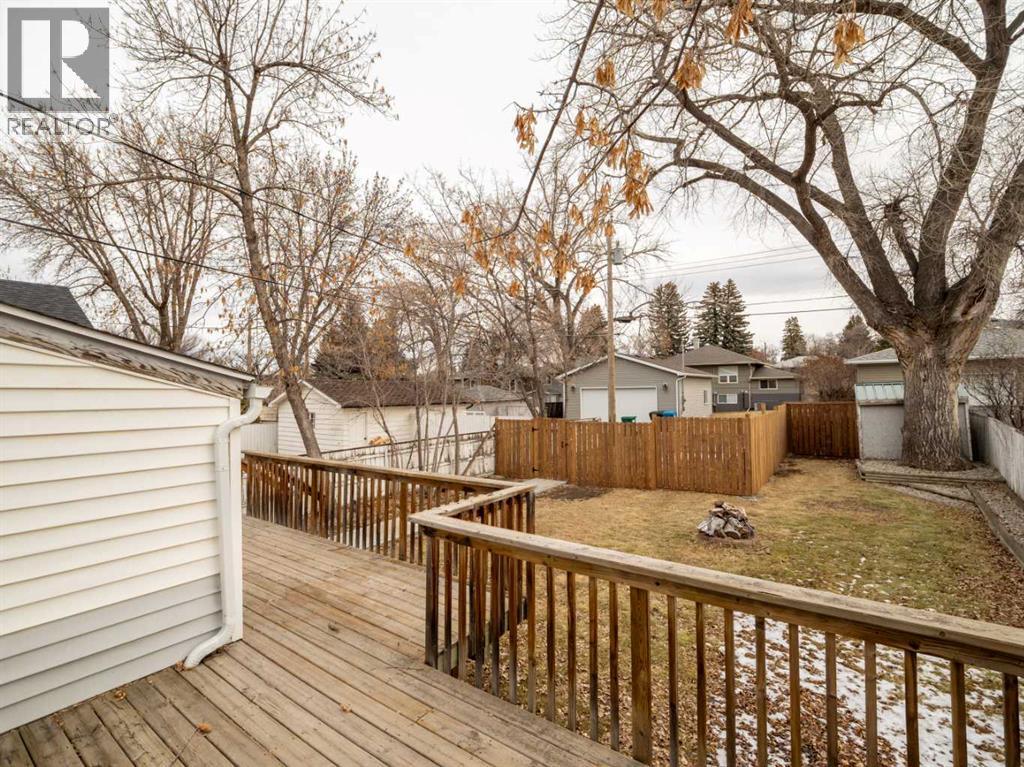 957 12 St  S, Lethbridge, Alberta  T1J 2S8 - Photo 32 - A2282726