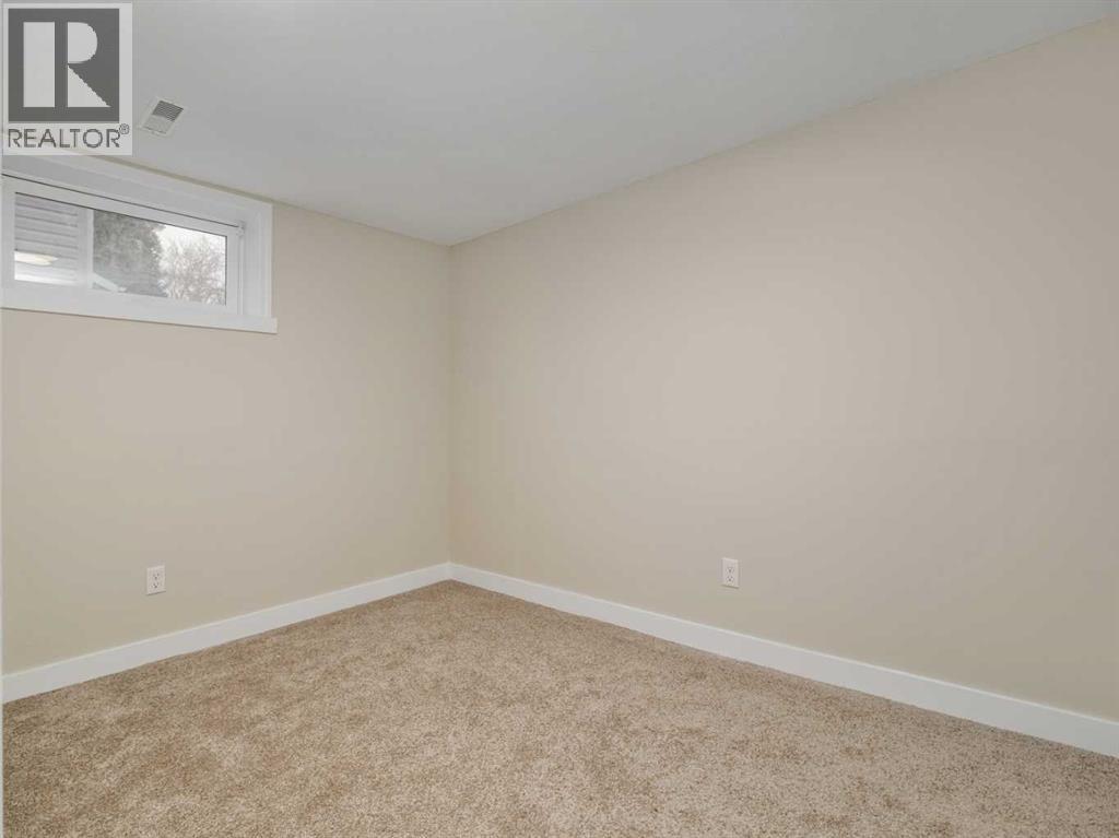 957 12 St  S, Lethbridge, Alberta  T1J 2S8 - Photo 29 - A2282726