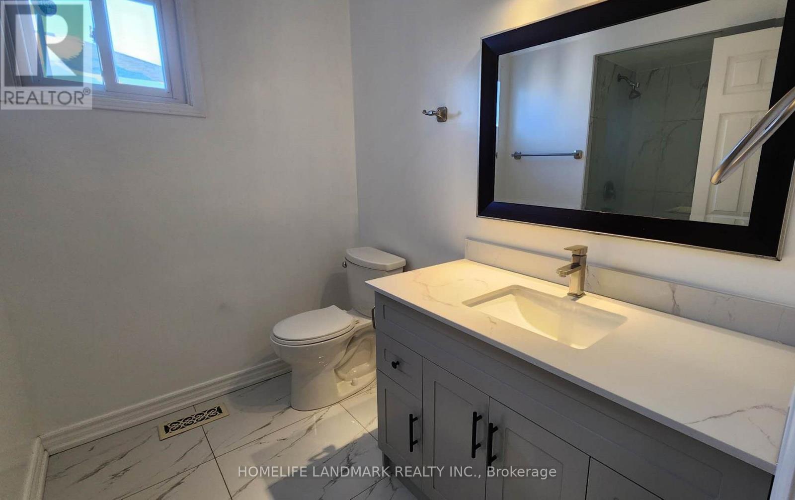 Upper - 200 Forsyth Road, Newmarket, Ontario  L3Y 7Y1 - Photo 15 - N12751602