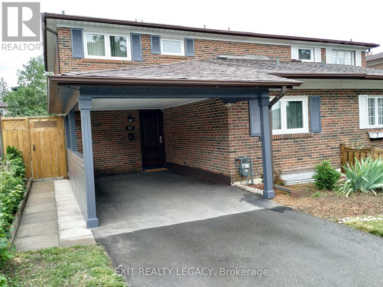 69 CAIRNSIDE CRESCENT, Toronto, Ontario