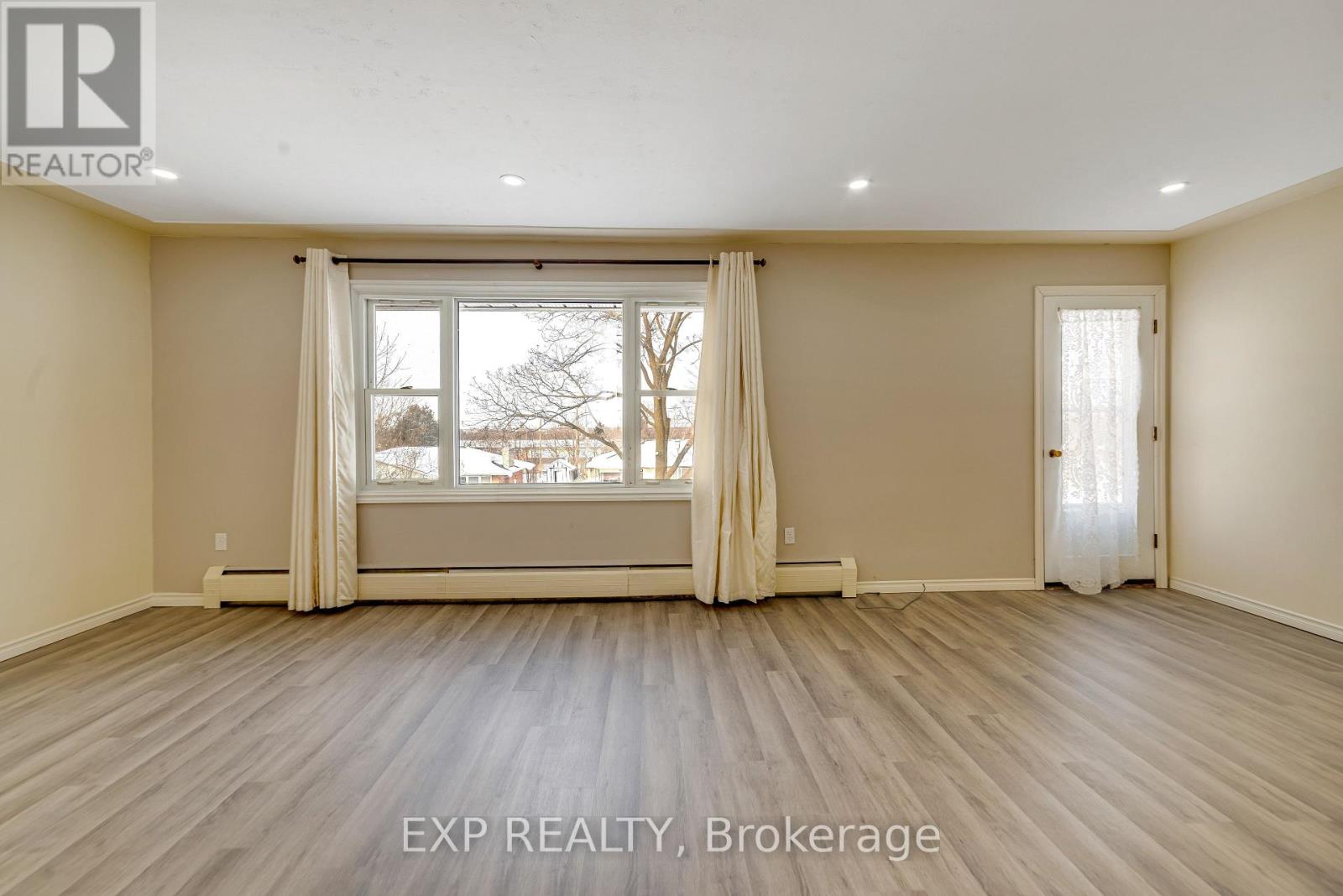 Upper Unit - 1023 Eagle Drive, London South, Ontario  N5Z 3H4 - Photo 4 - X12761240