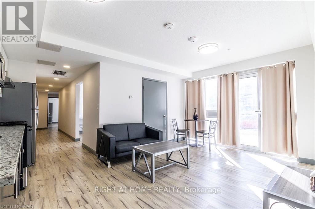 215 - 258b Sunview Street, Waterloo, Ontario  N2L 3V9 - Photo 4 - X12761464