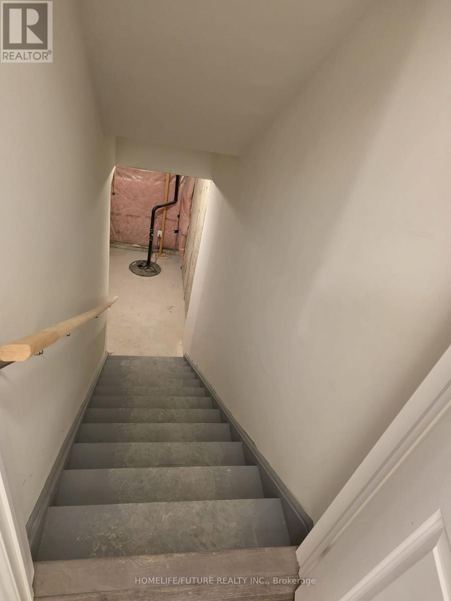 166 Alcorn Drive, Kawartha Lakes, Ontario  K9V 0T2 - Photo 13 - X12761480