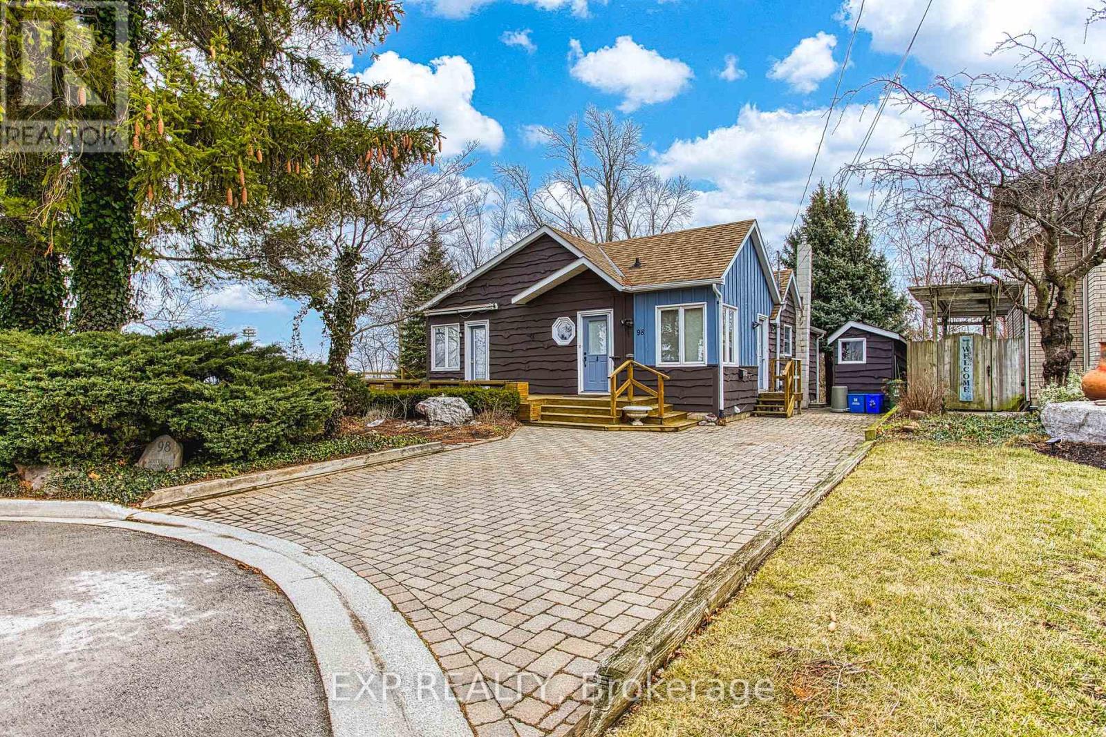 98 CREANONA BOULEVARD, Hamilton, Ontario