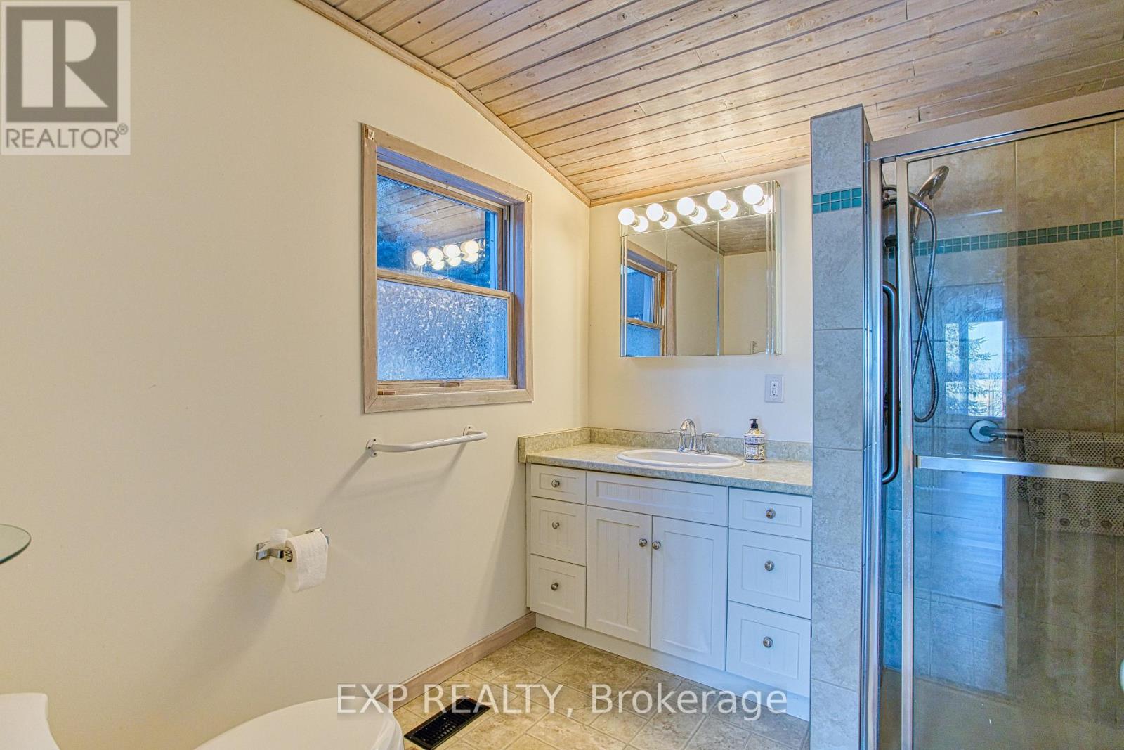 98 Creanona Boulevard, Hamilton, Ontario  L8E 5T3 - Photo 26 - X12761512