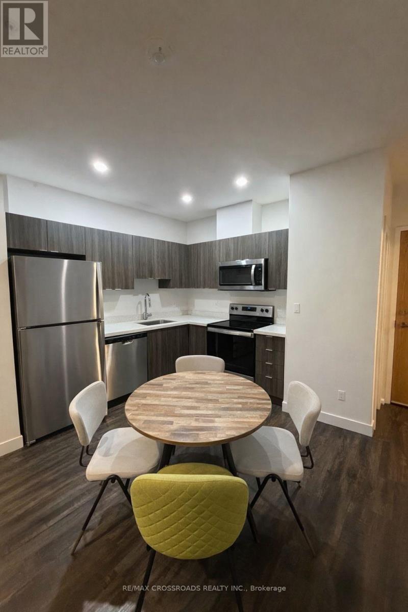 308 - 408 Dundas Street, Cambridge, Ontario  N1R 0E8 - Photo 2 - X12730392