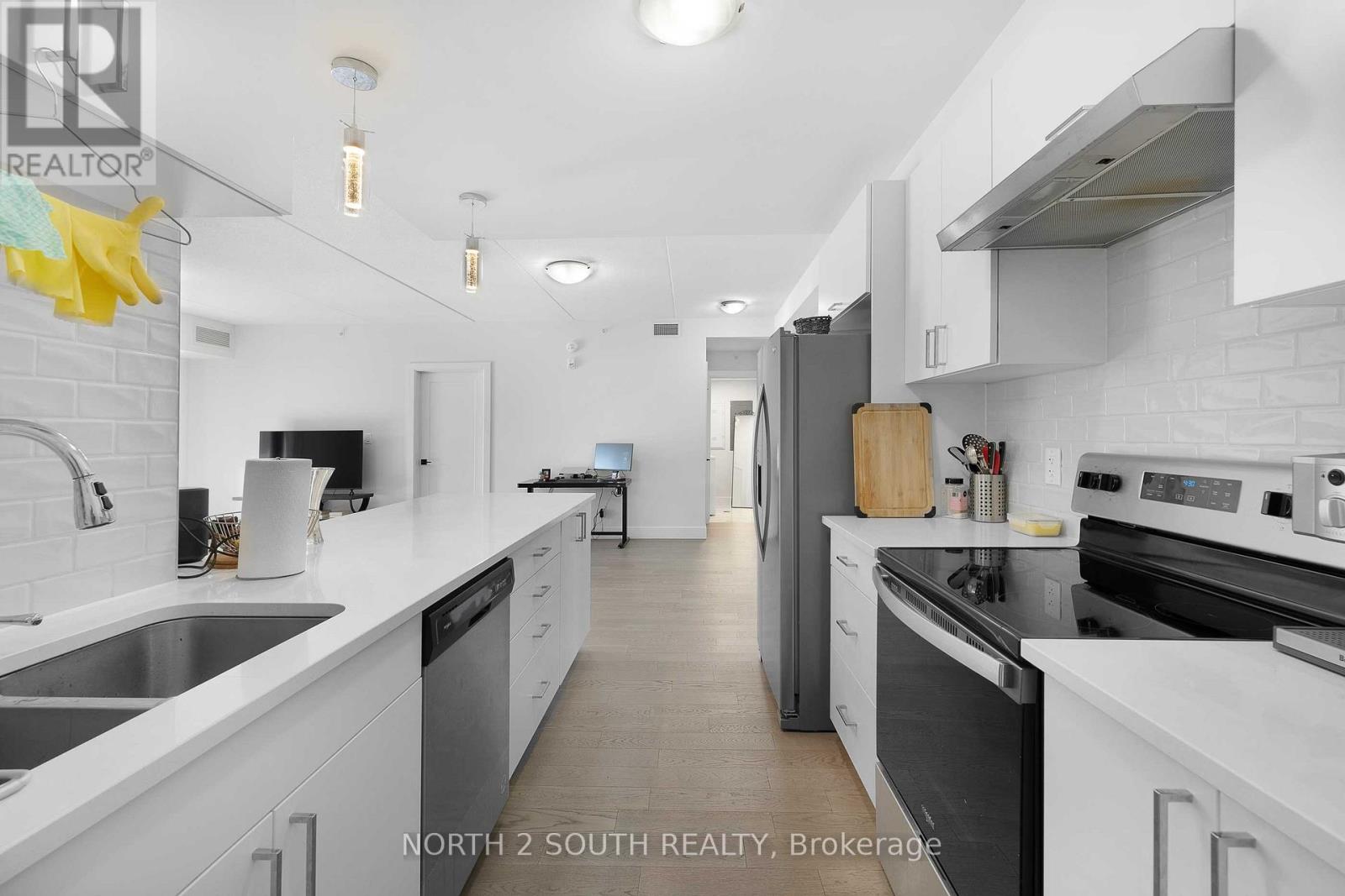 102 - 2550 Sandwich West Parkway, Lasalle, Ontario  N9H 0N4 - Photo 10 - X12761708