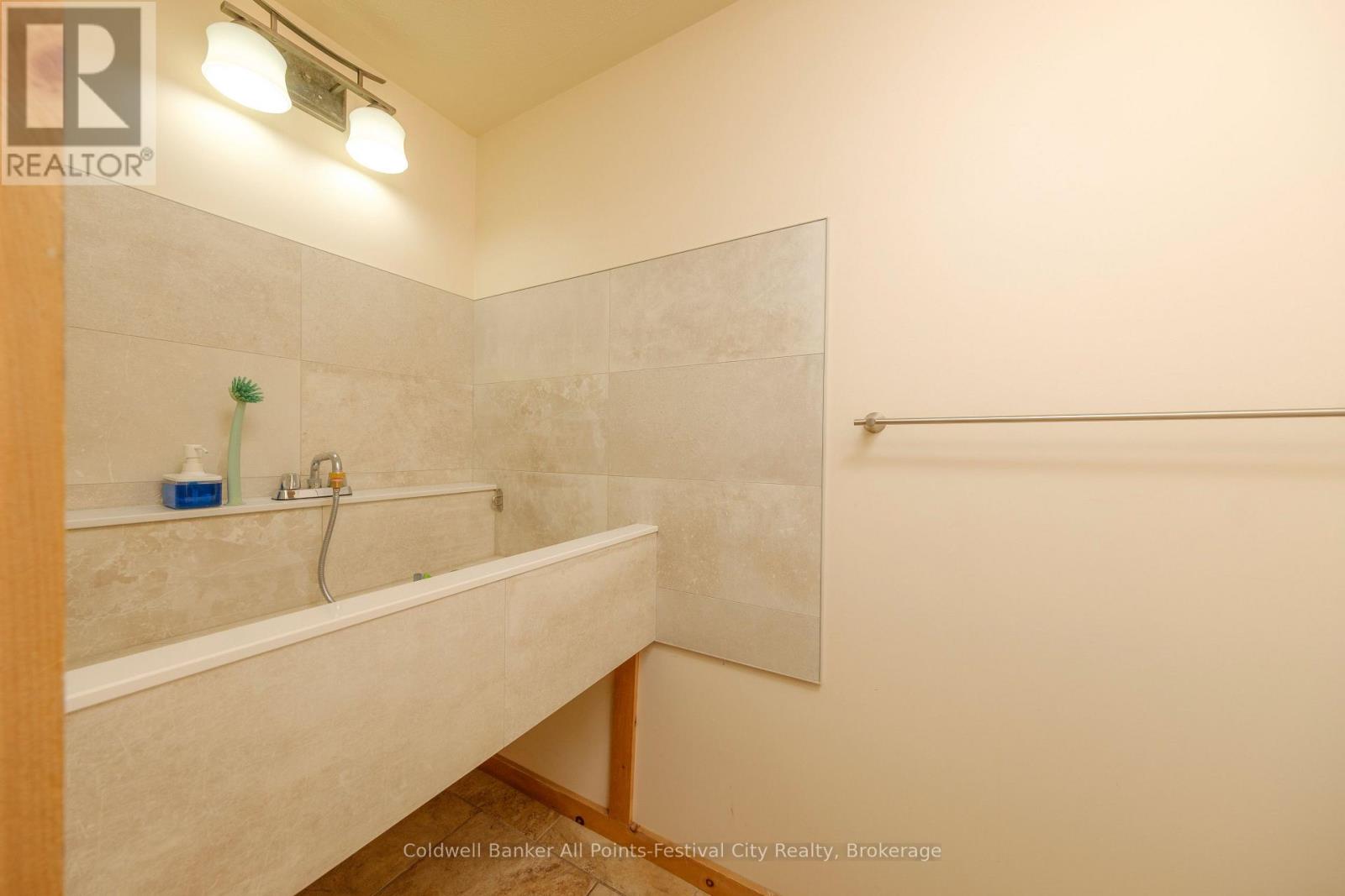 511 Havelock Street, Huron-Kinloss, Ontario  N0G 2H0 - Photo 27 - X12372855