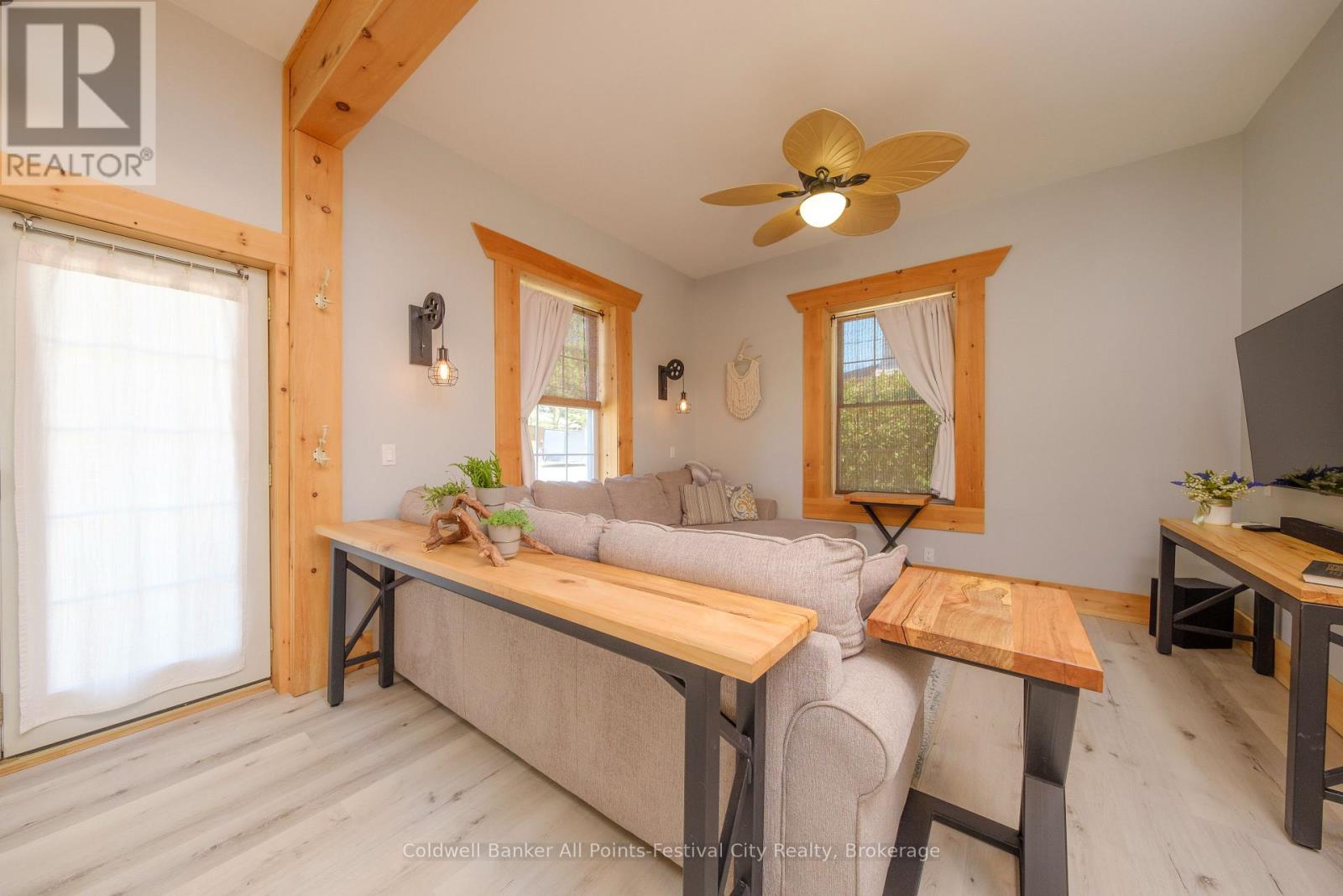 511 Havelock Street, Huron-Kinloss, Ontario  N0G 2H0 - Photo 3 - X12372855