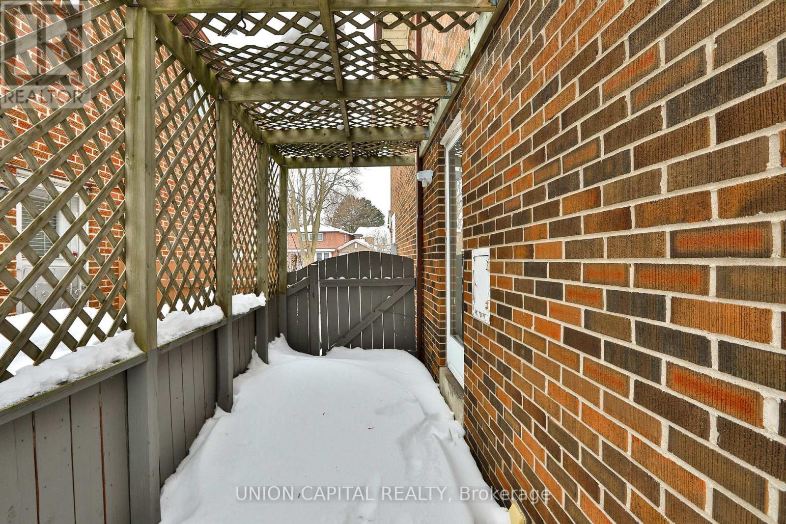 86 Carondale Crescent, Toronto, Ontario  M1W 2B1 - Photo 33 - E12761238