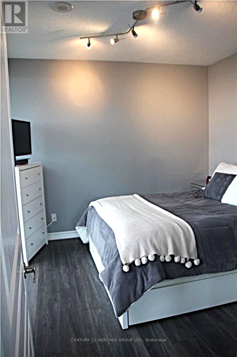 3702 - 2230 Lake Shore Boulevard W, Toronto (Mimico), Ontario  M8V 1A5 - Photo 14 - W12761076