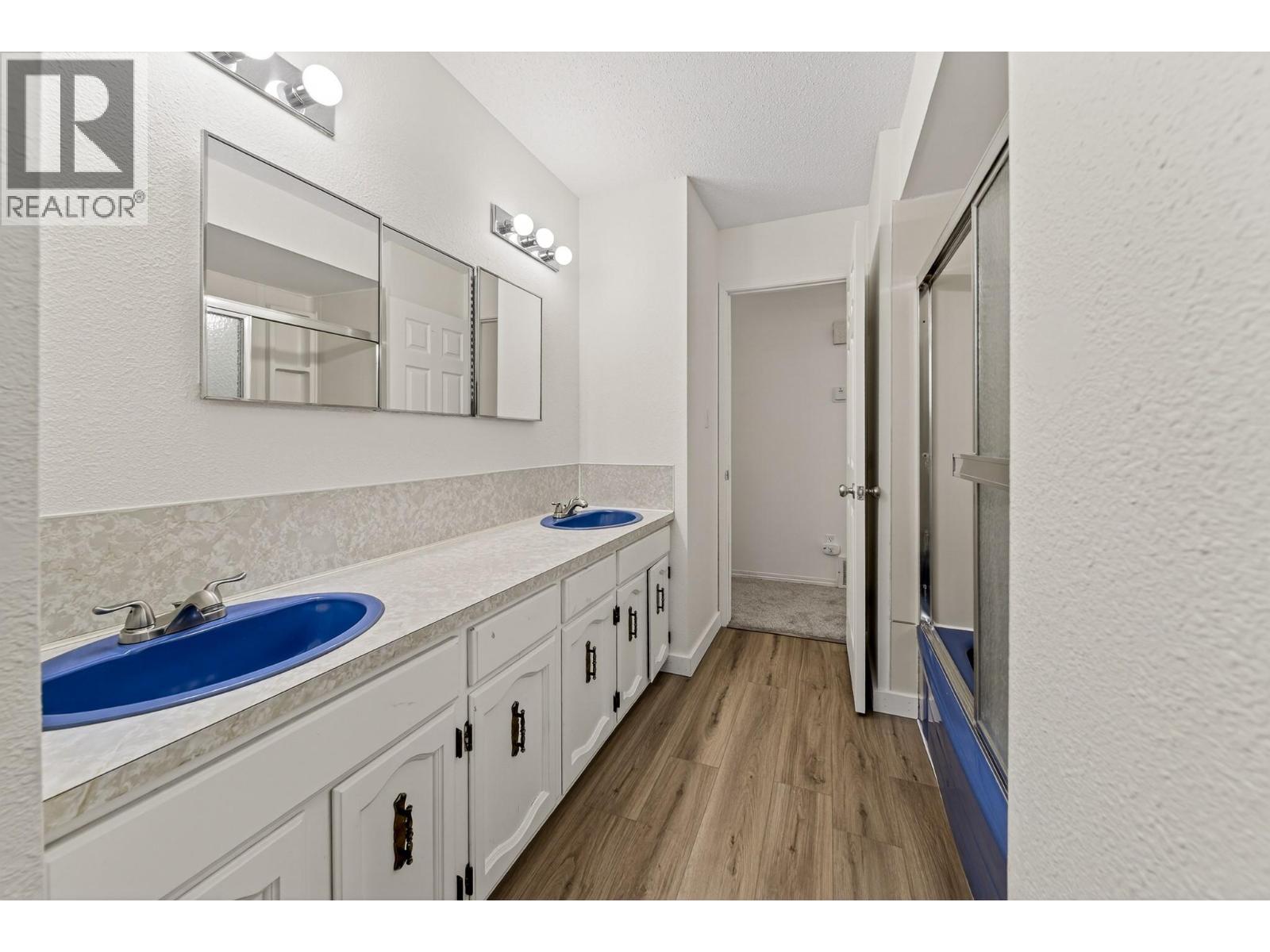 261 Pine Avenue, Sparwood, British Columbia  V0B 2G0 - Photo 17 - 10371910