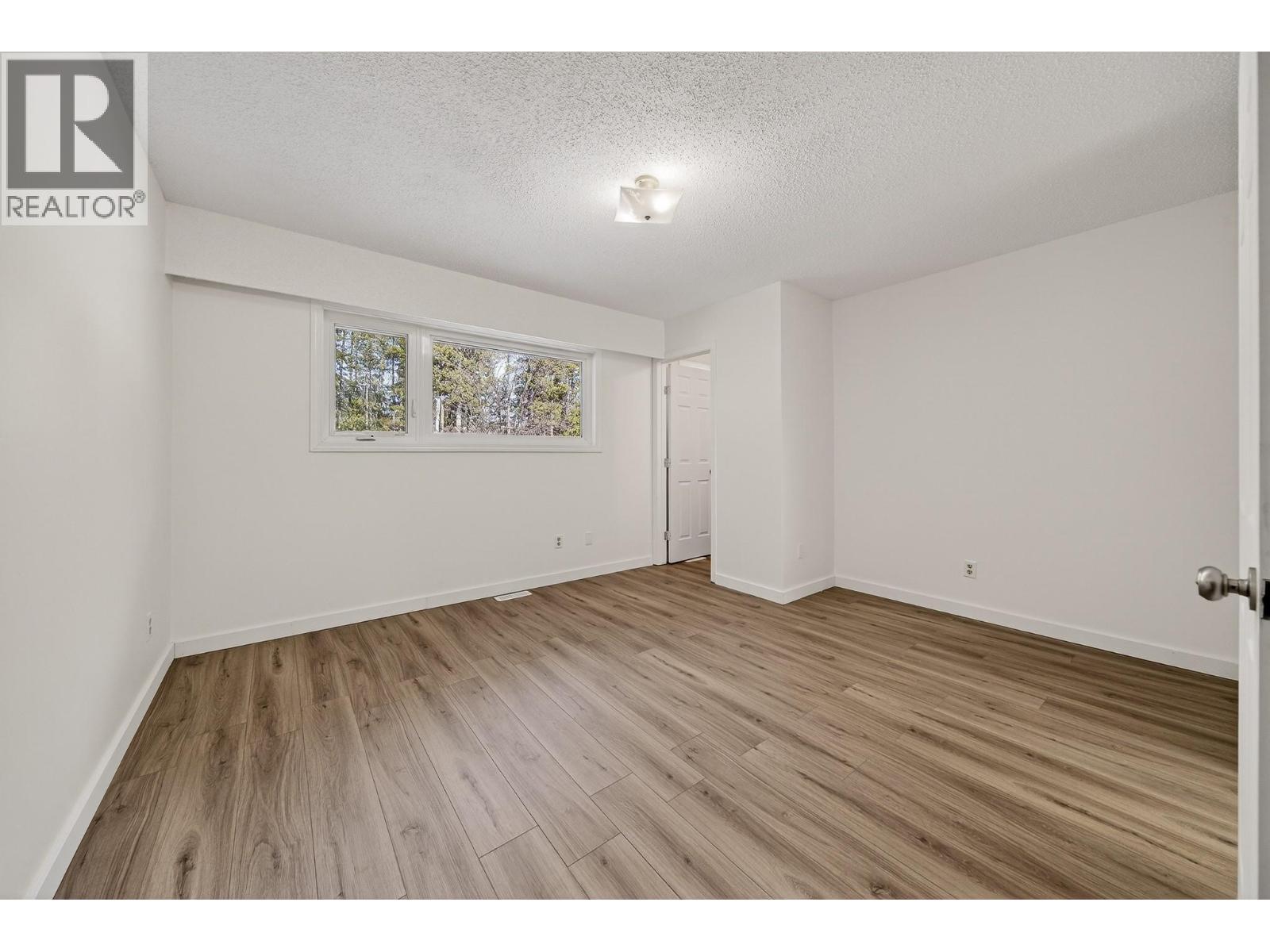 261 Pine Avenue, Sparwood, British Columbia  V0B 2G0 - Photo 21 - 10371910