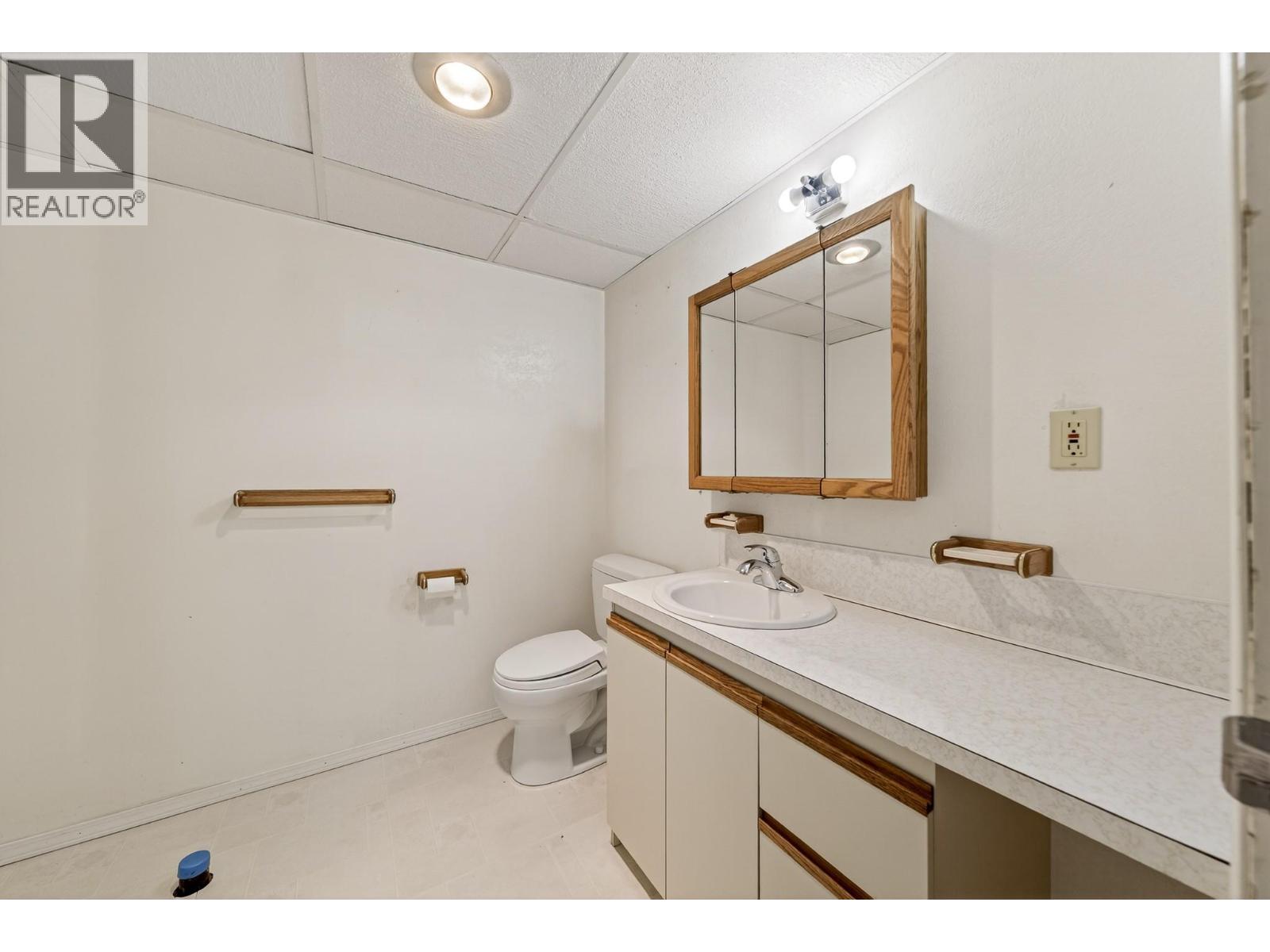 261 Pine Avenue, Sparwood, British Columbia  V0B 2G0 - Photo 32 - 10371910