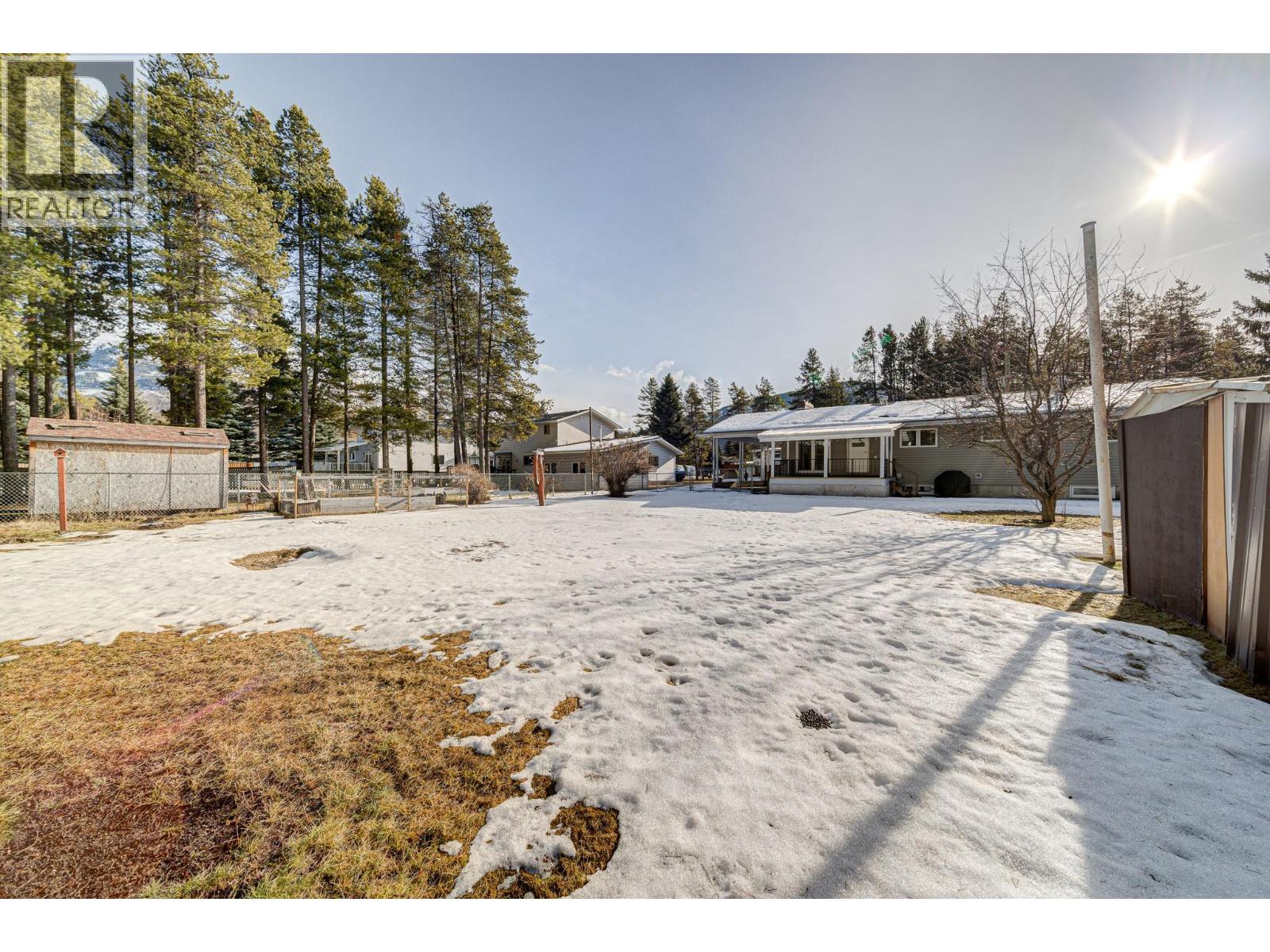 261 Pine Avenue, Sparwood, British Columbia  V0B 2G0 - Photo 42 - 10371910