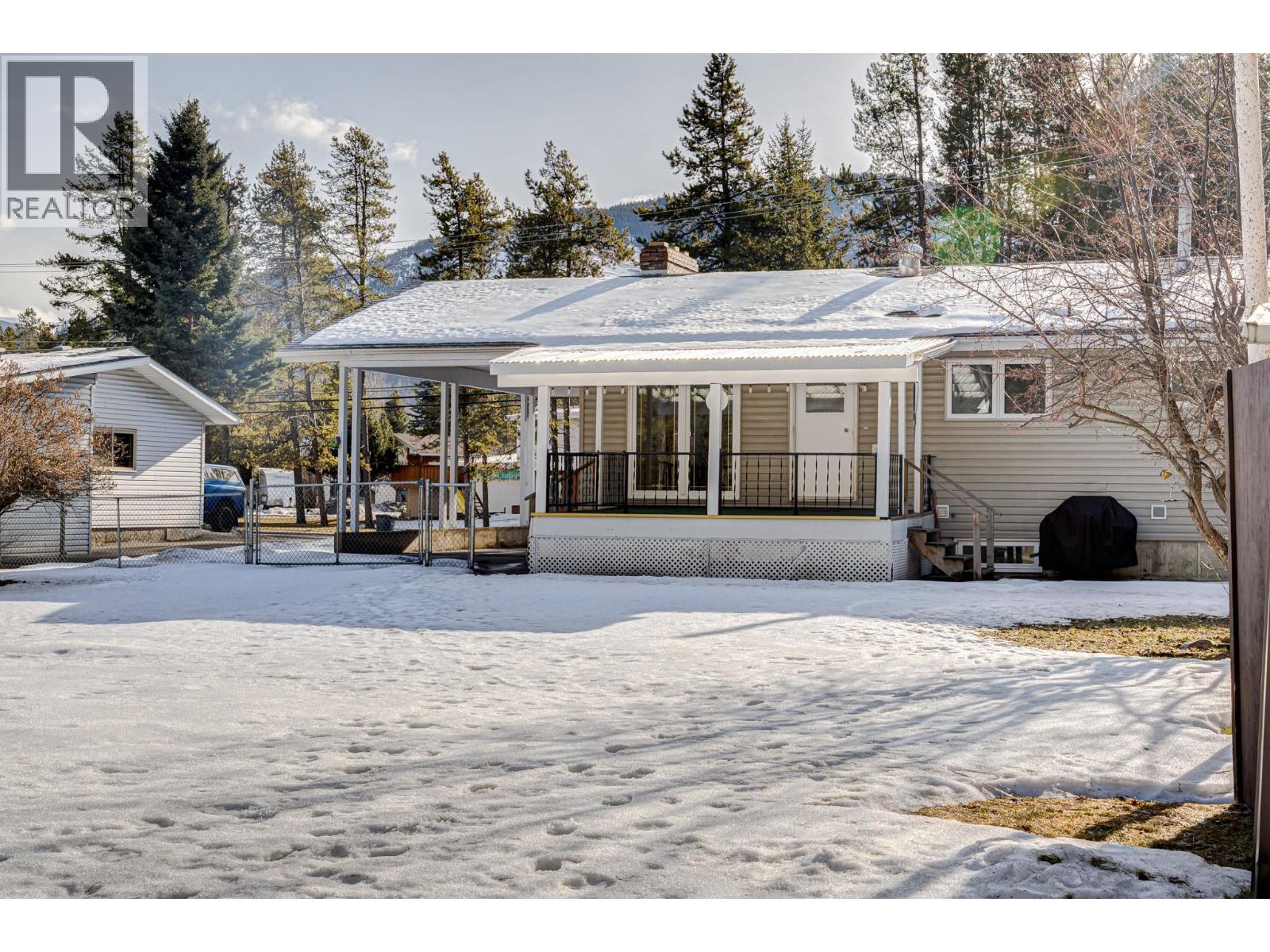 261 Pine Avenue, Sparwood, British Columbia  V0B 2G0 - Photo 44 - 10371910