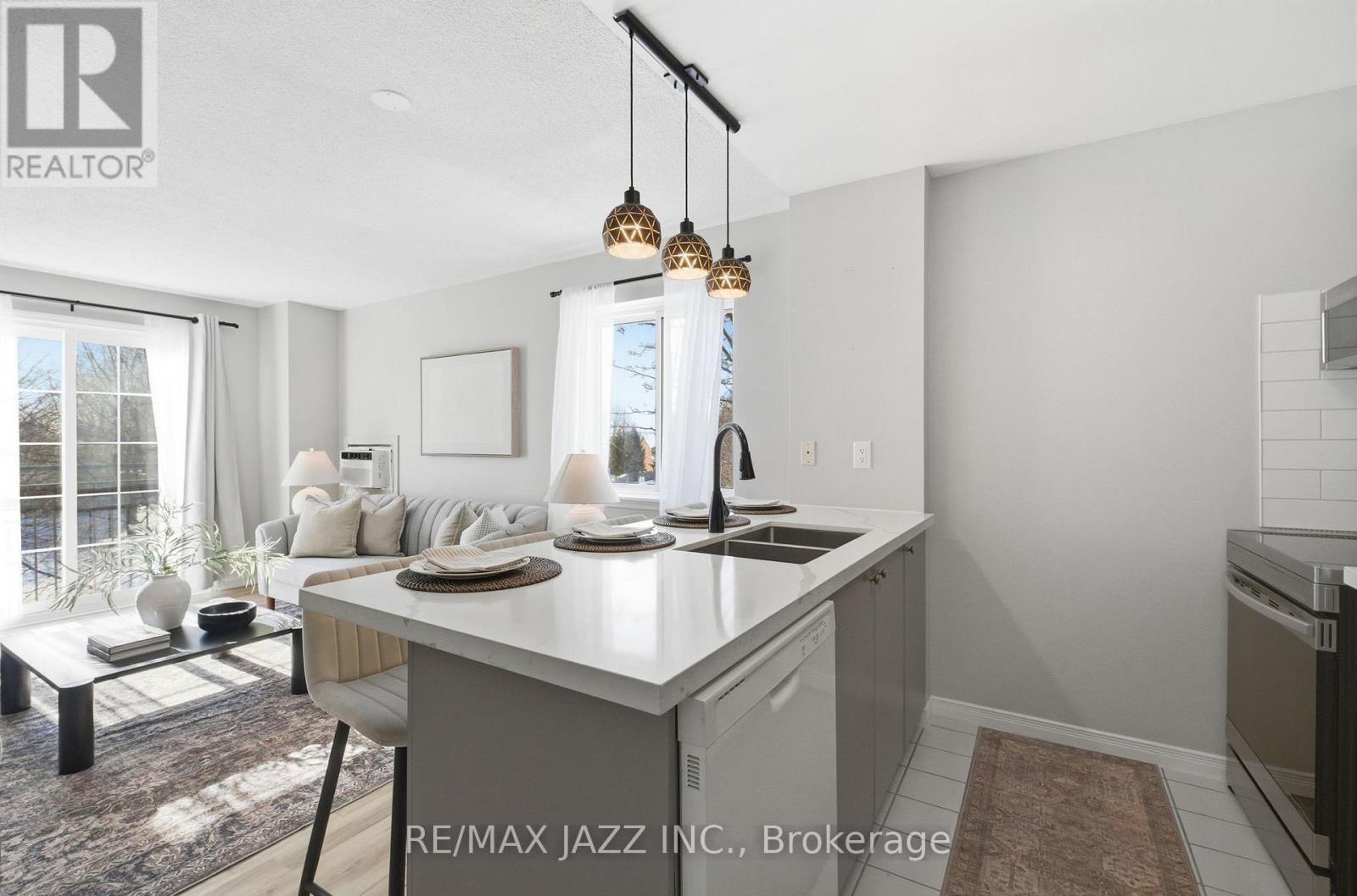 210 - 87 Aspen Springs Drive, Clarington, Ontario  L1C 5J8 - Photo 12 - E12761776