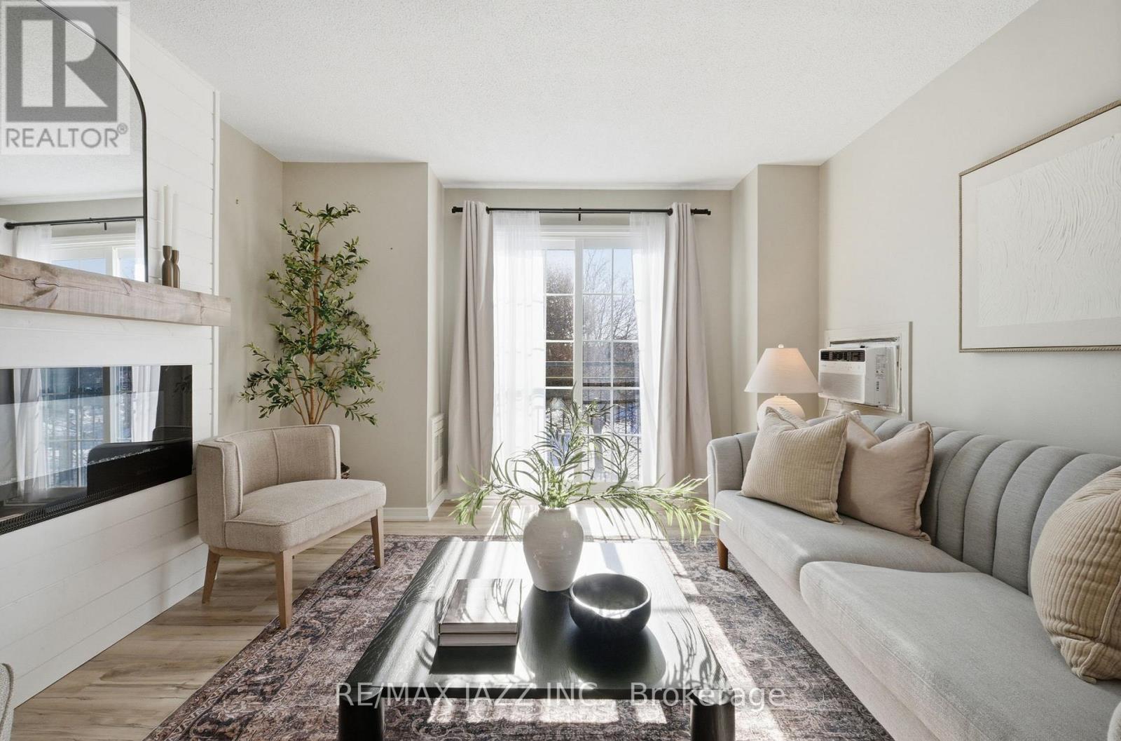 210 - 87 Aspen Springs Drive, Clarington, Ontario  L1C 5J8 - Photo 9 - E12761776