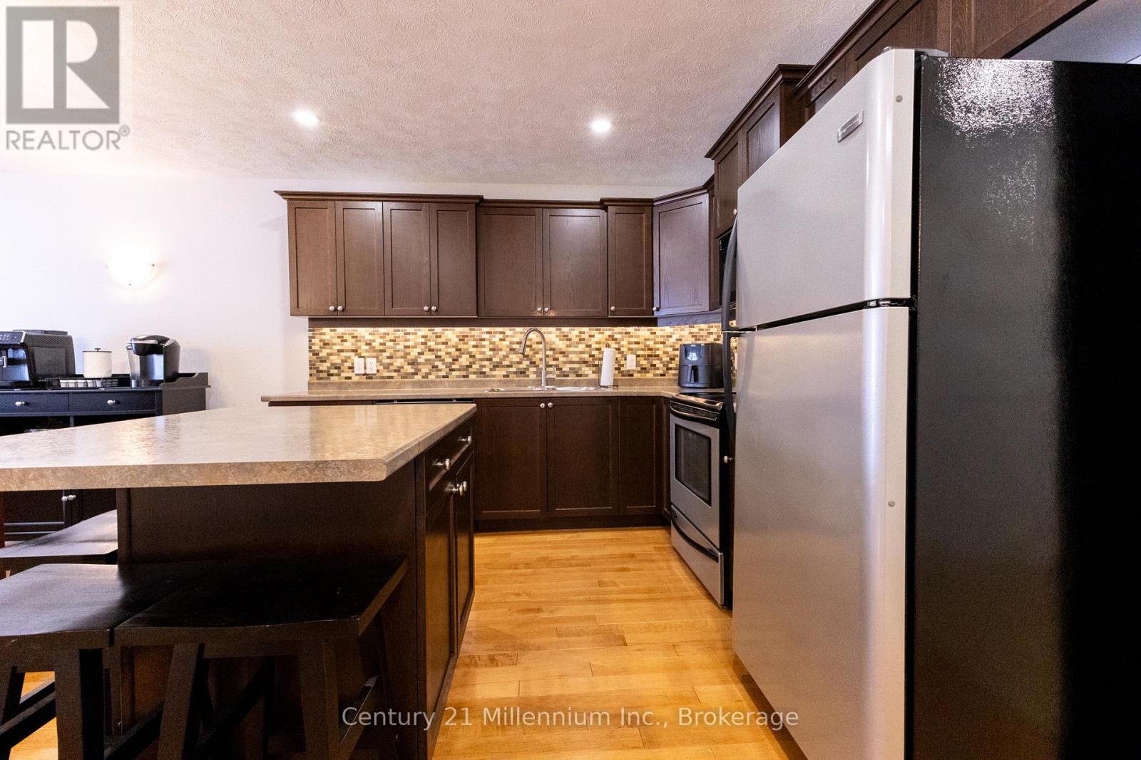 243 Stickel Street, Saugeen Shores, Ontario  N0H 2C1 - Photo 9 - X12761924