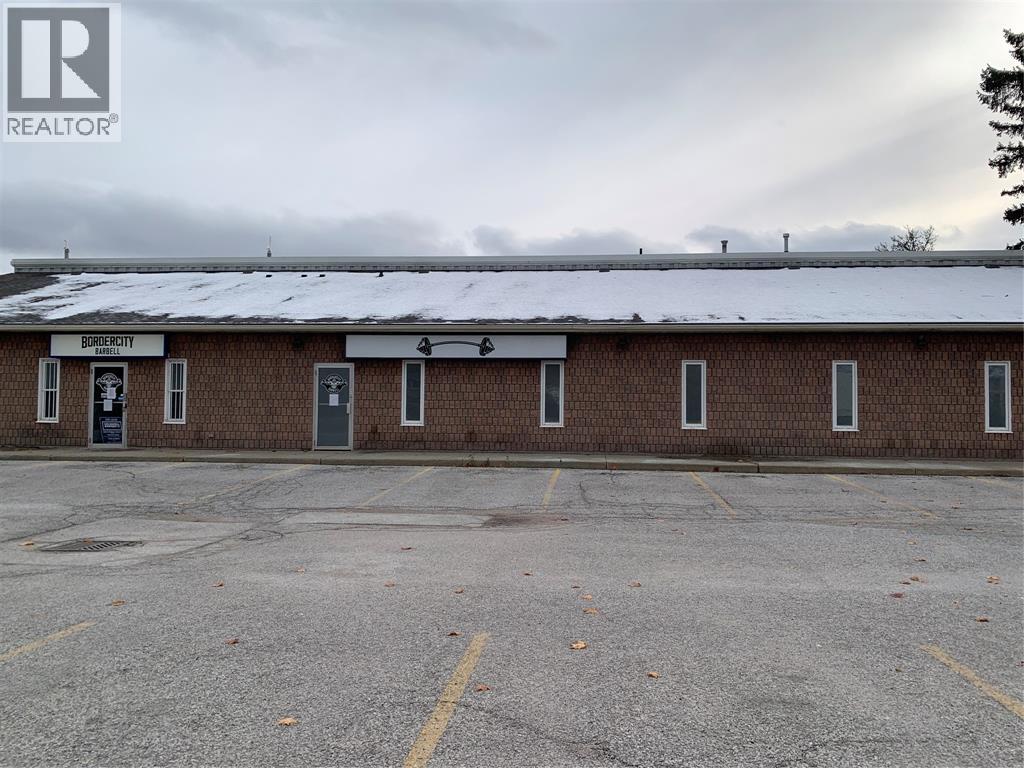 1383 Confederation Street, Sarnia, Ontario  N7S 5P1 - Photo 4 - 25028353