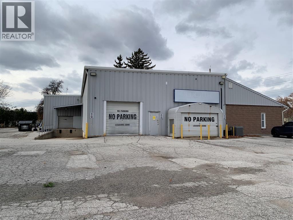 1383 Confederation Street, Sarnia, Ontario  N7S 5P1 - Photo 2 - 25028353