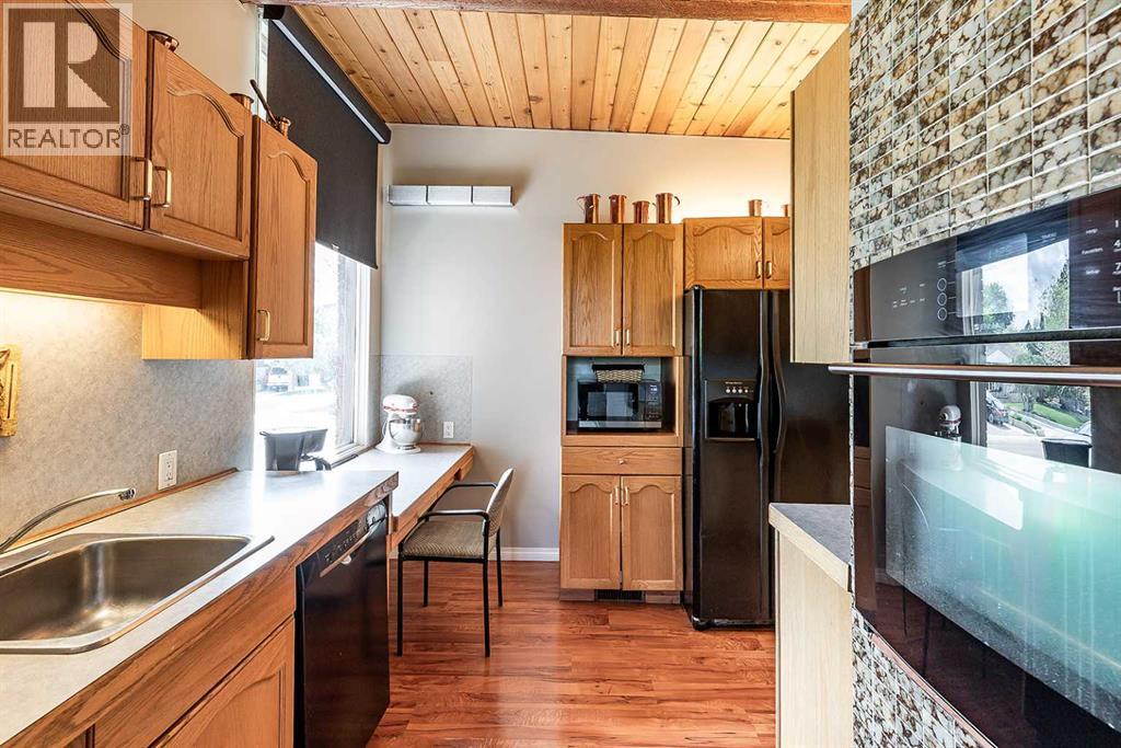 22 Chinook Drive Sw, Medicine Hat, Alberta  T1A 4B3 - Photo 11 - A2271765