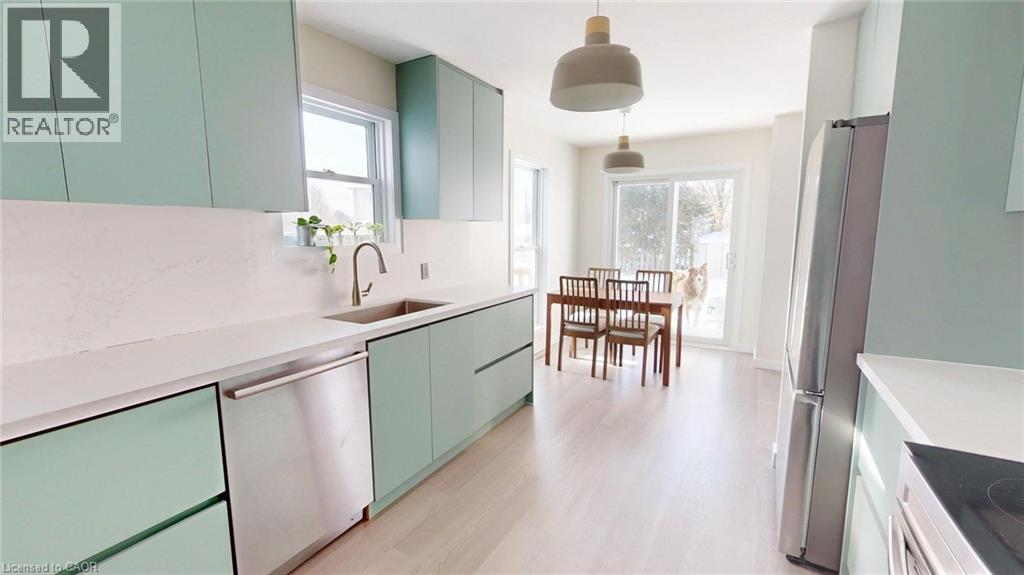 707 Jacob Lane, Waterloo, Ontario  N2V 2A7 - Photo 6 - 40798869